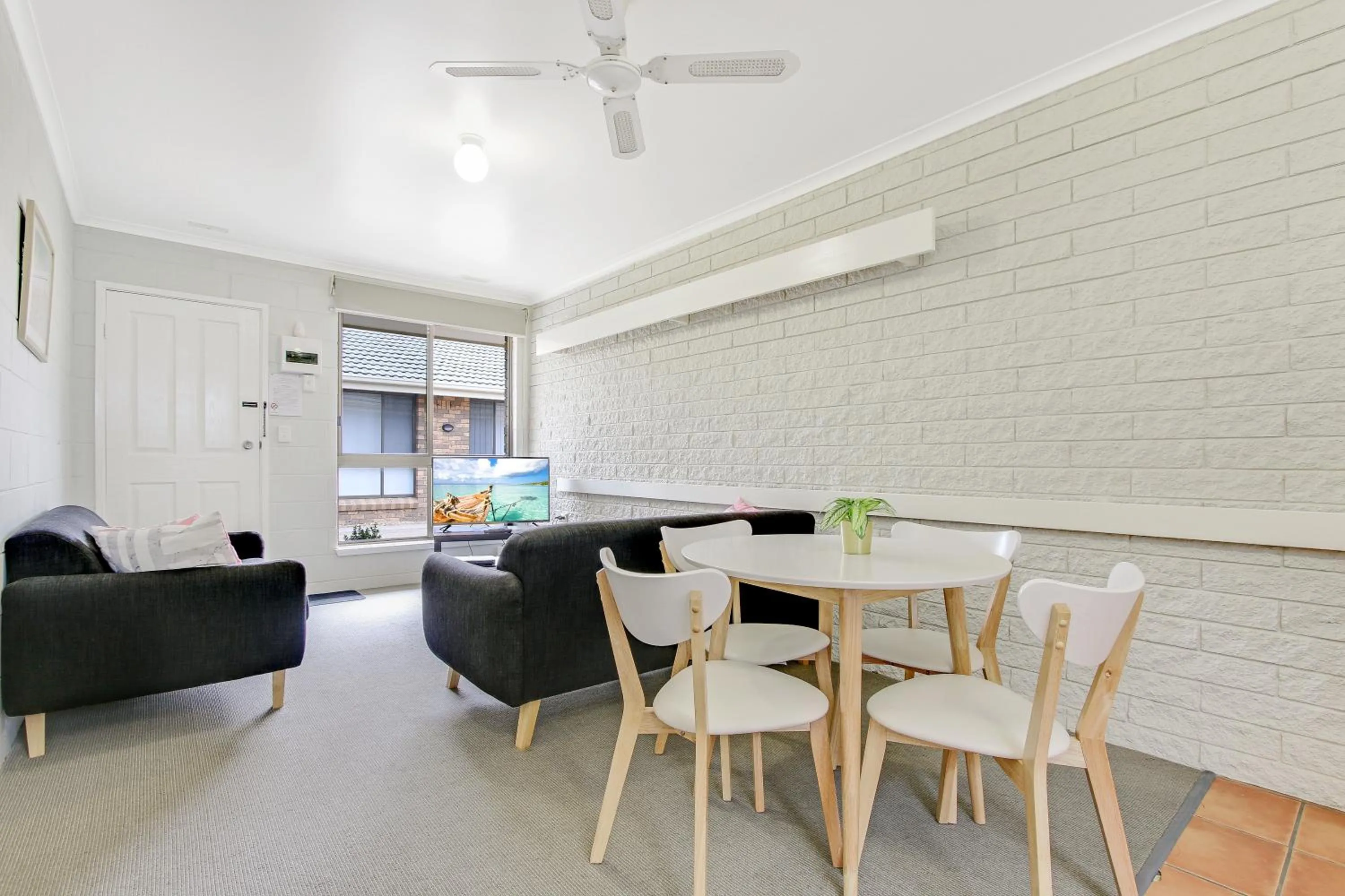 Living room in Hybiscus Waterfront Apartments