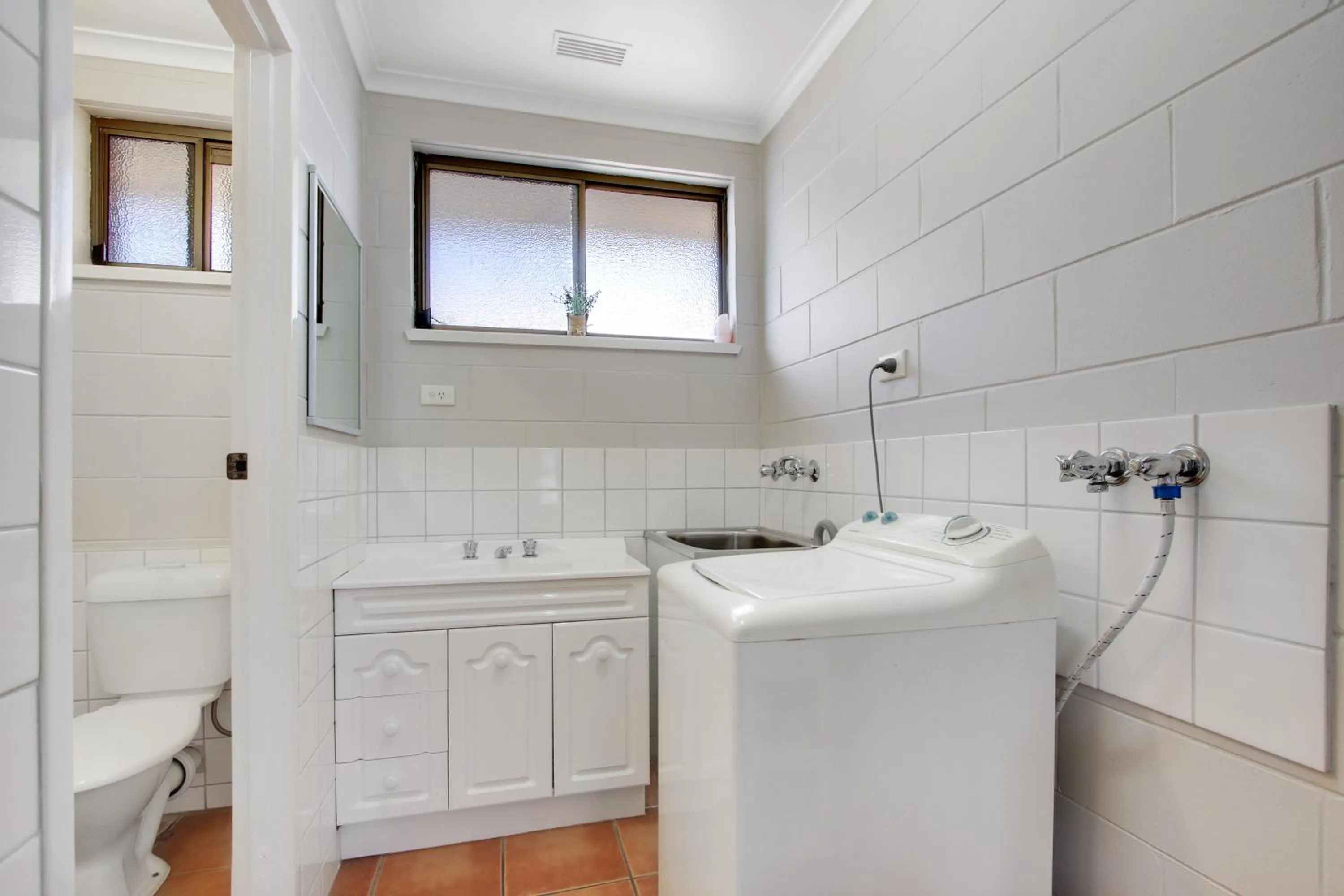 Bathroom in Hybiscus Waterfront Apartments