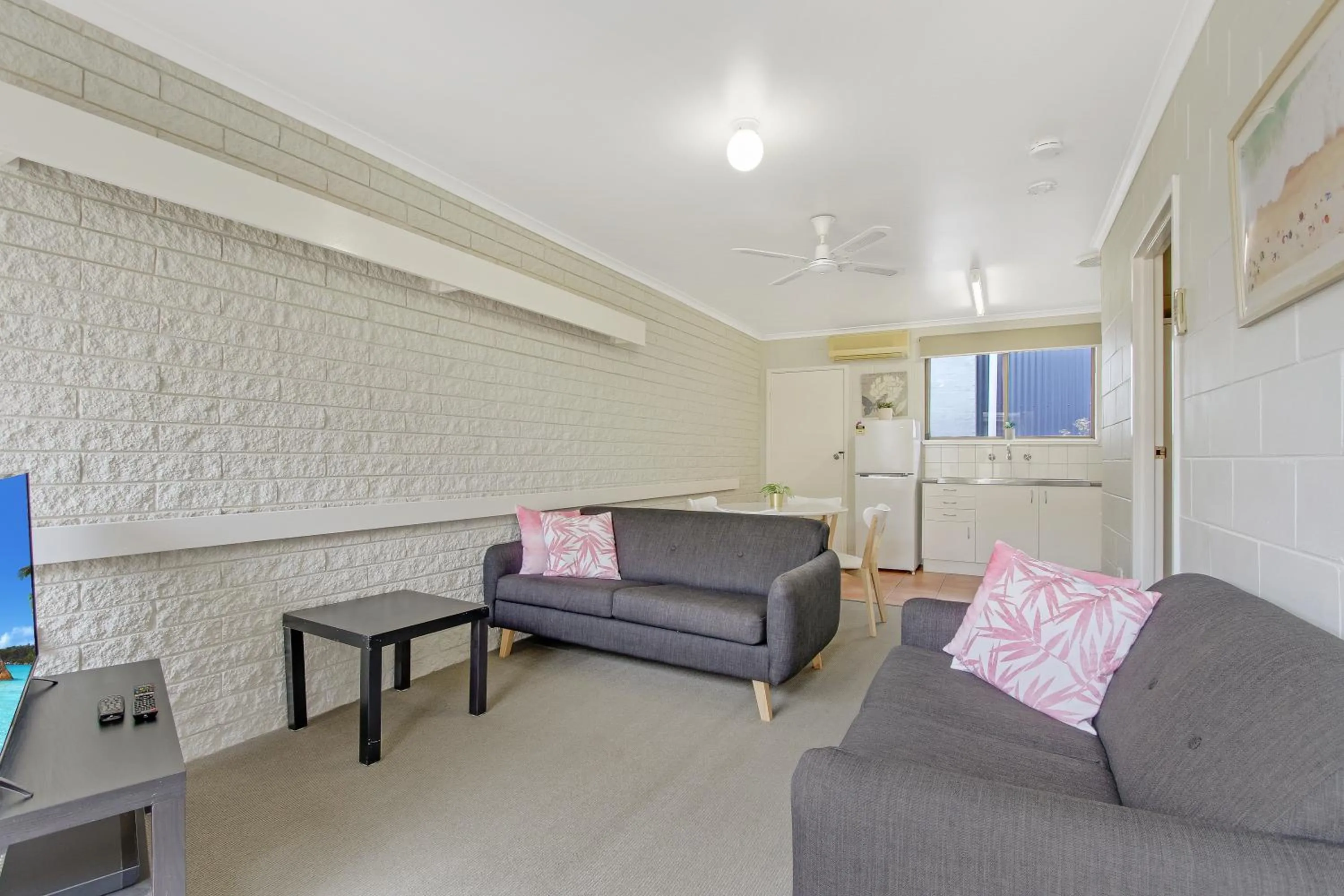Living room in Hybiscus Waterfront Apartments