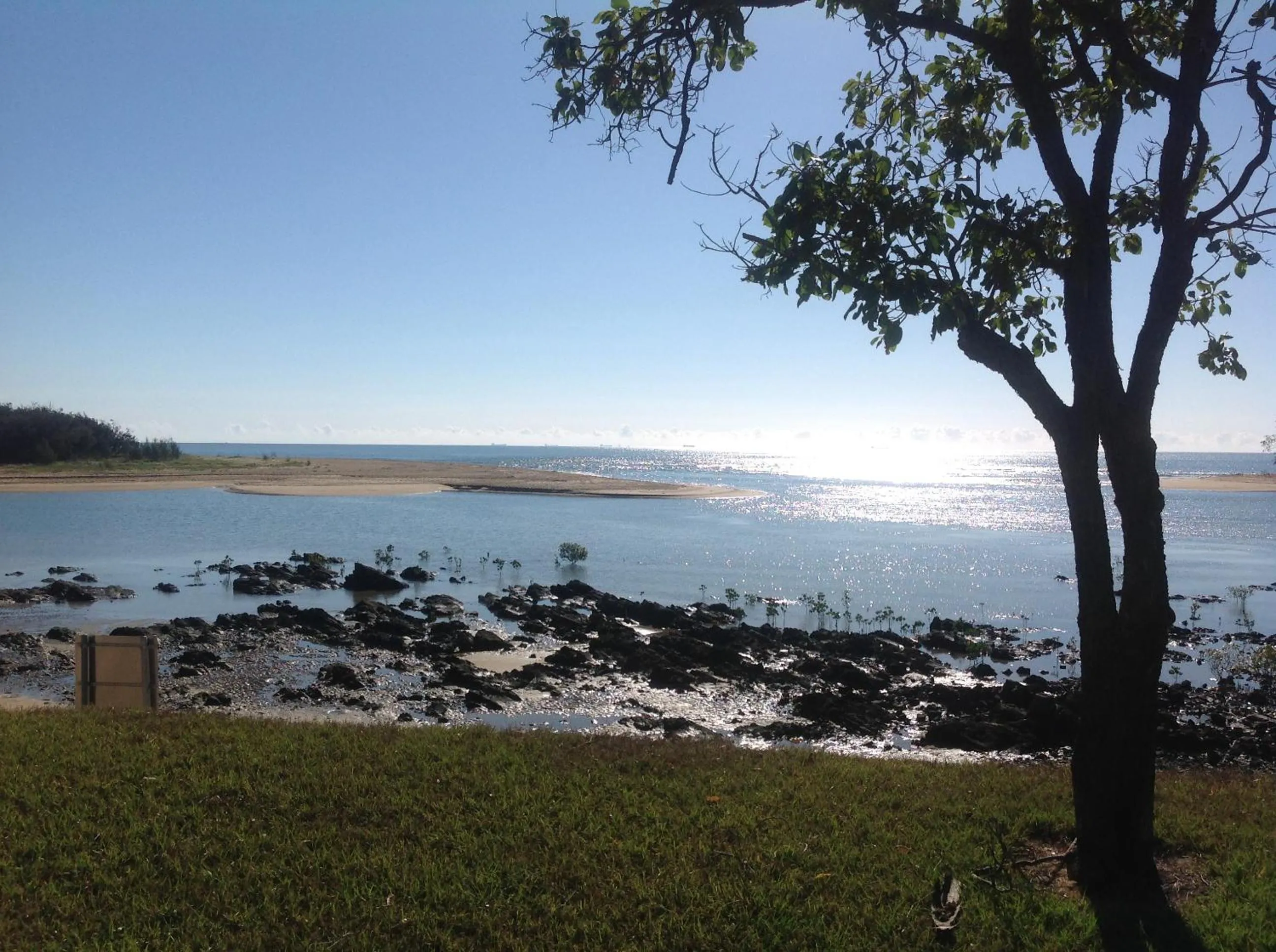 Property building in Tannum Sands Hotel / Motel