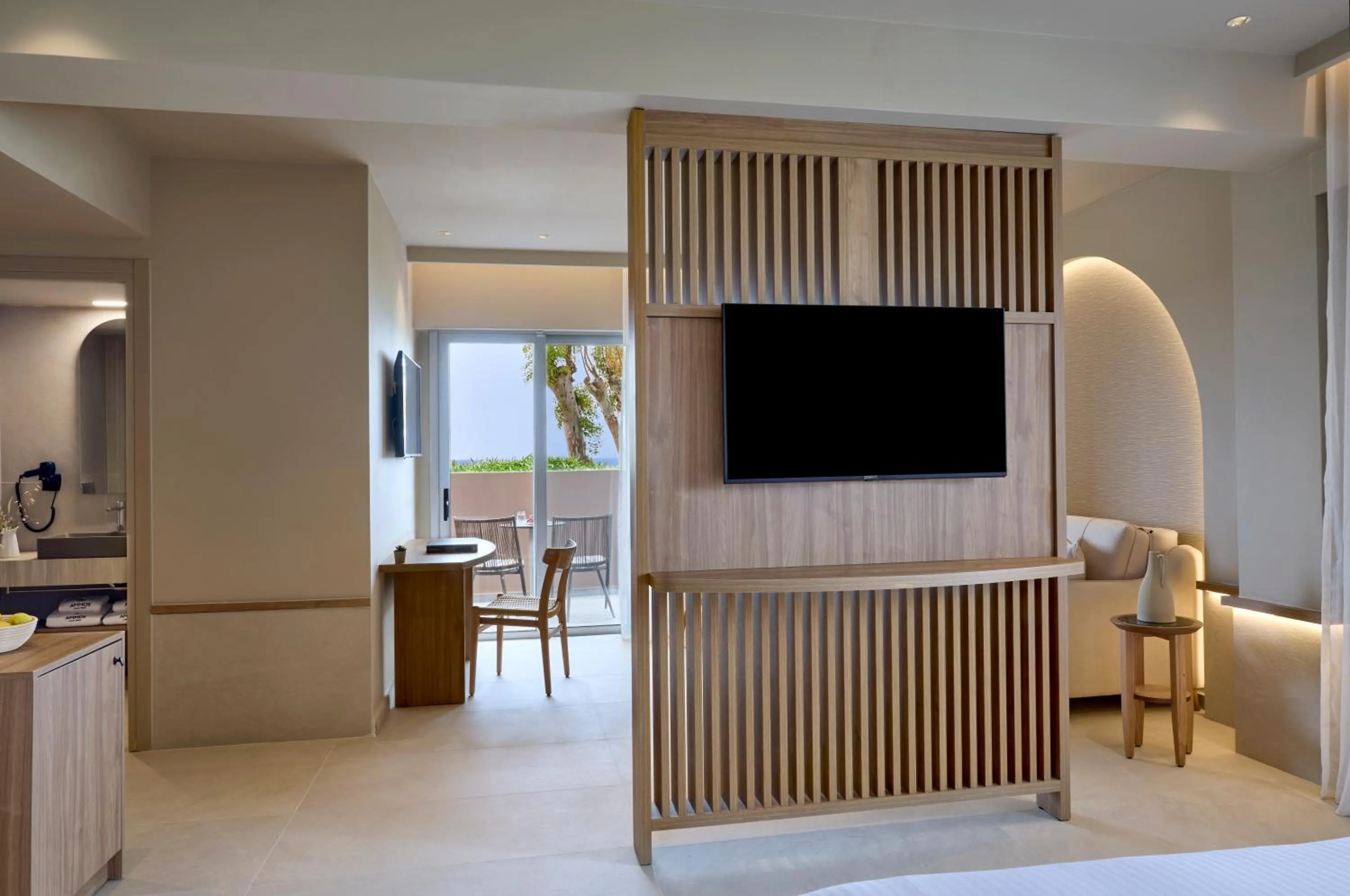 TV and multimedia in Ammos Luxury Resort