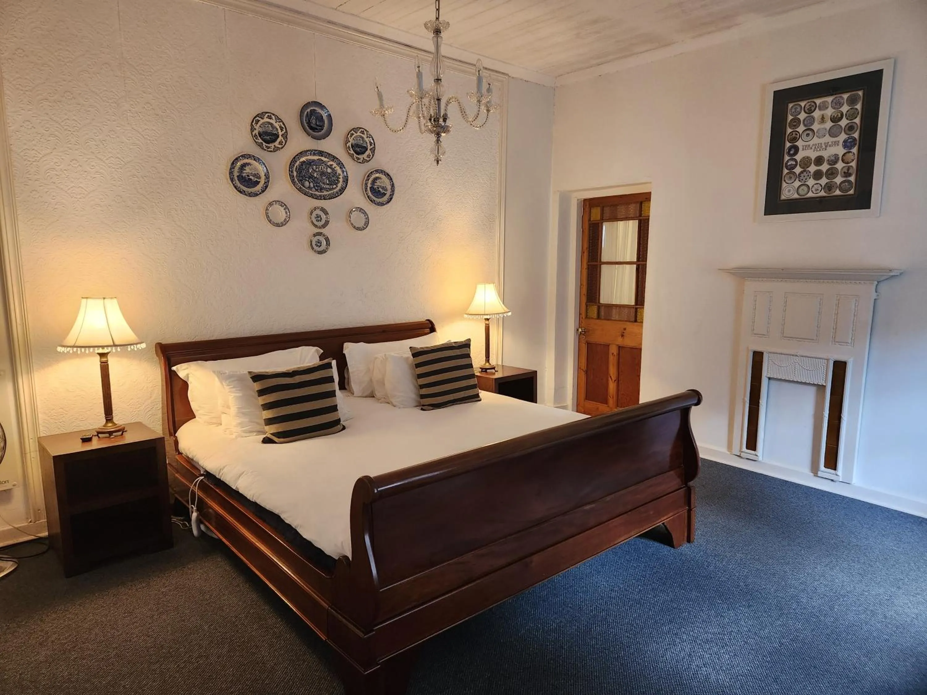 Bedroom, Bed in Cleopatra Mountain Farmhouse