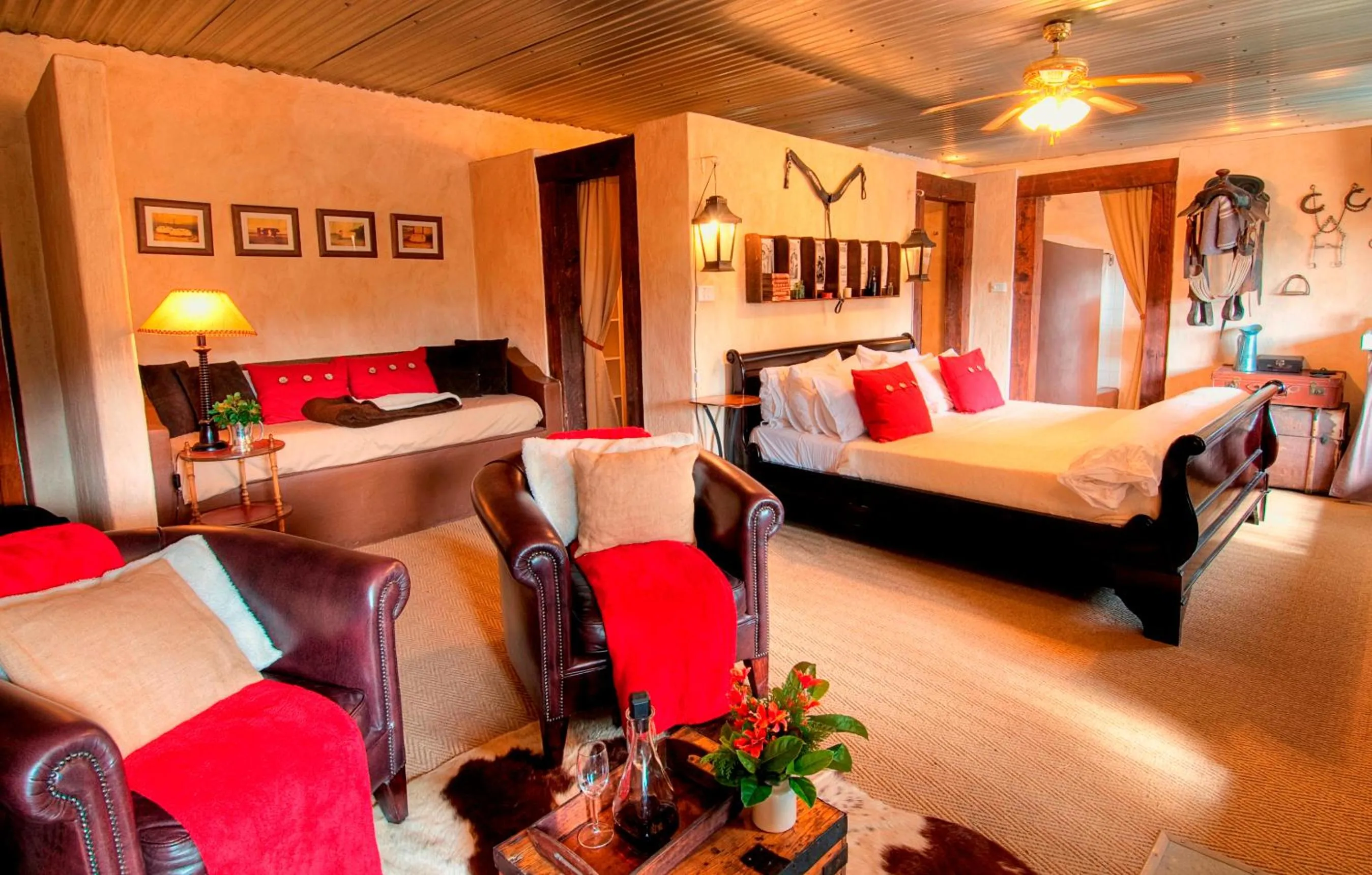 Photo of the whole room, Bed in Cleopatra Mountain Farmhouse