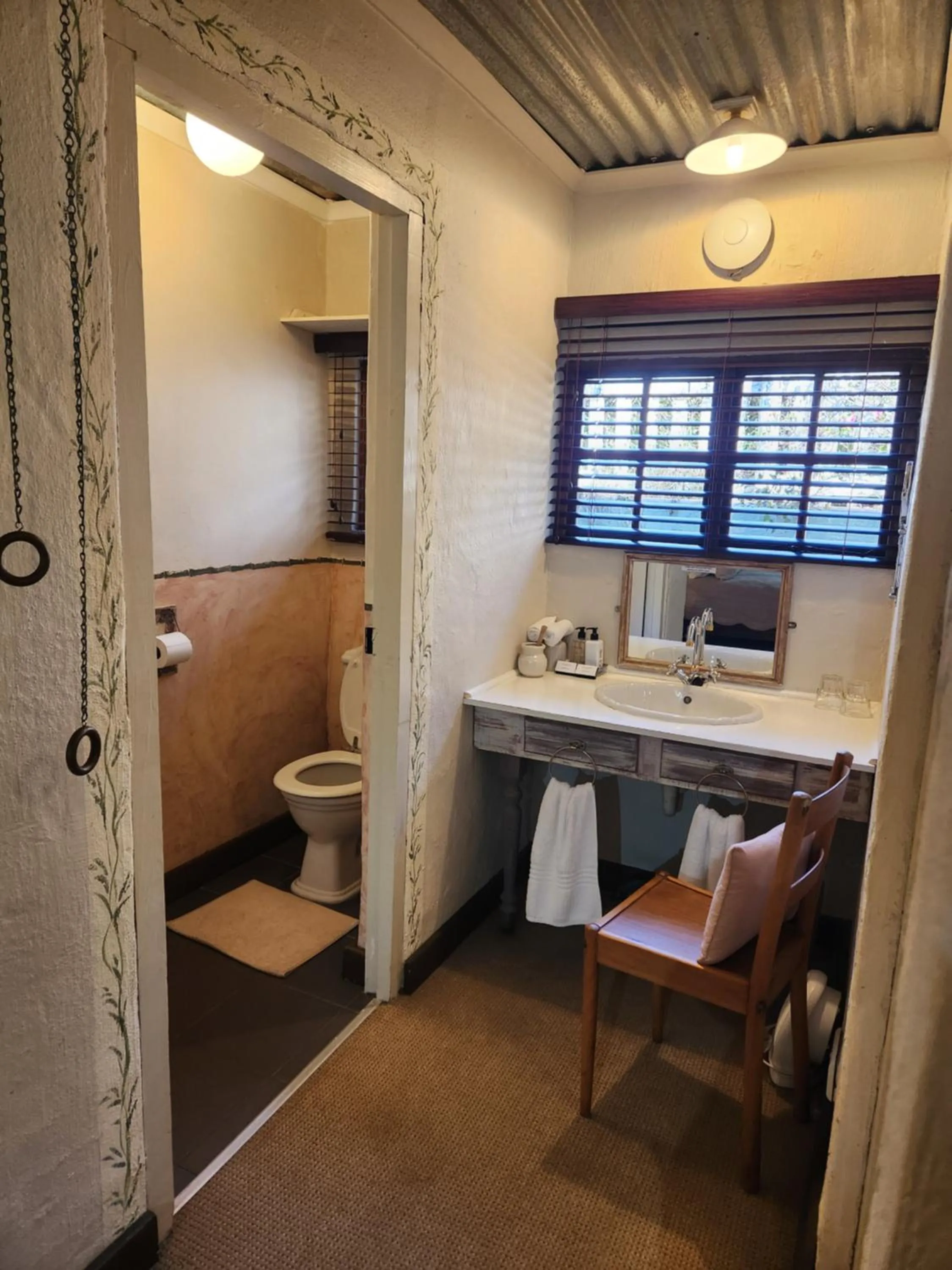 Toilet in Cleopatra Mountain Farmhouse