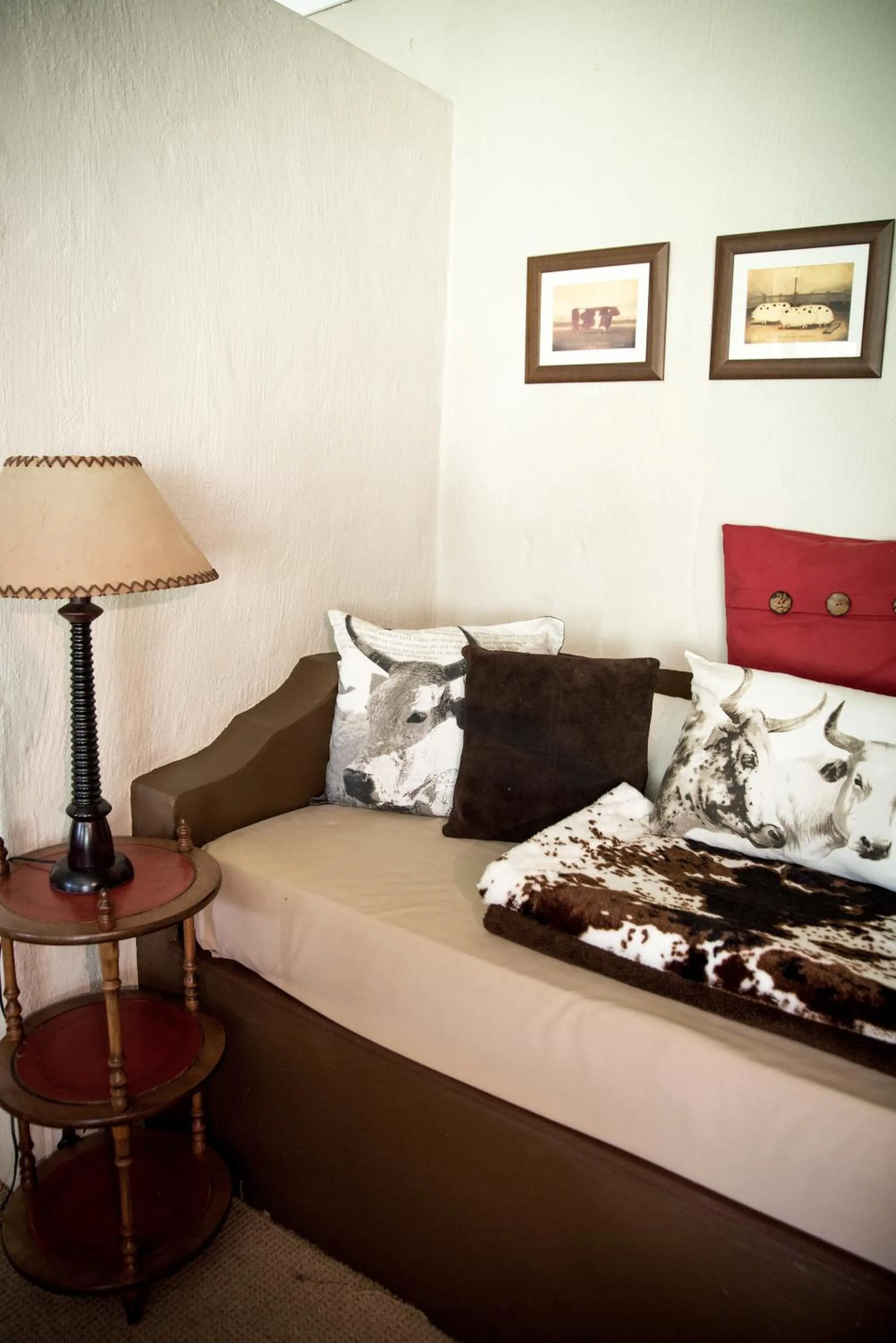 Seating area, Bed in Cleopatra Mountain Farmhouse