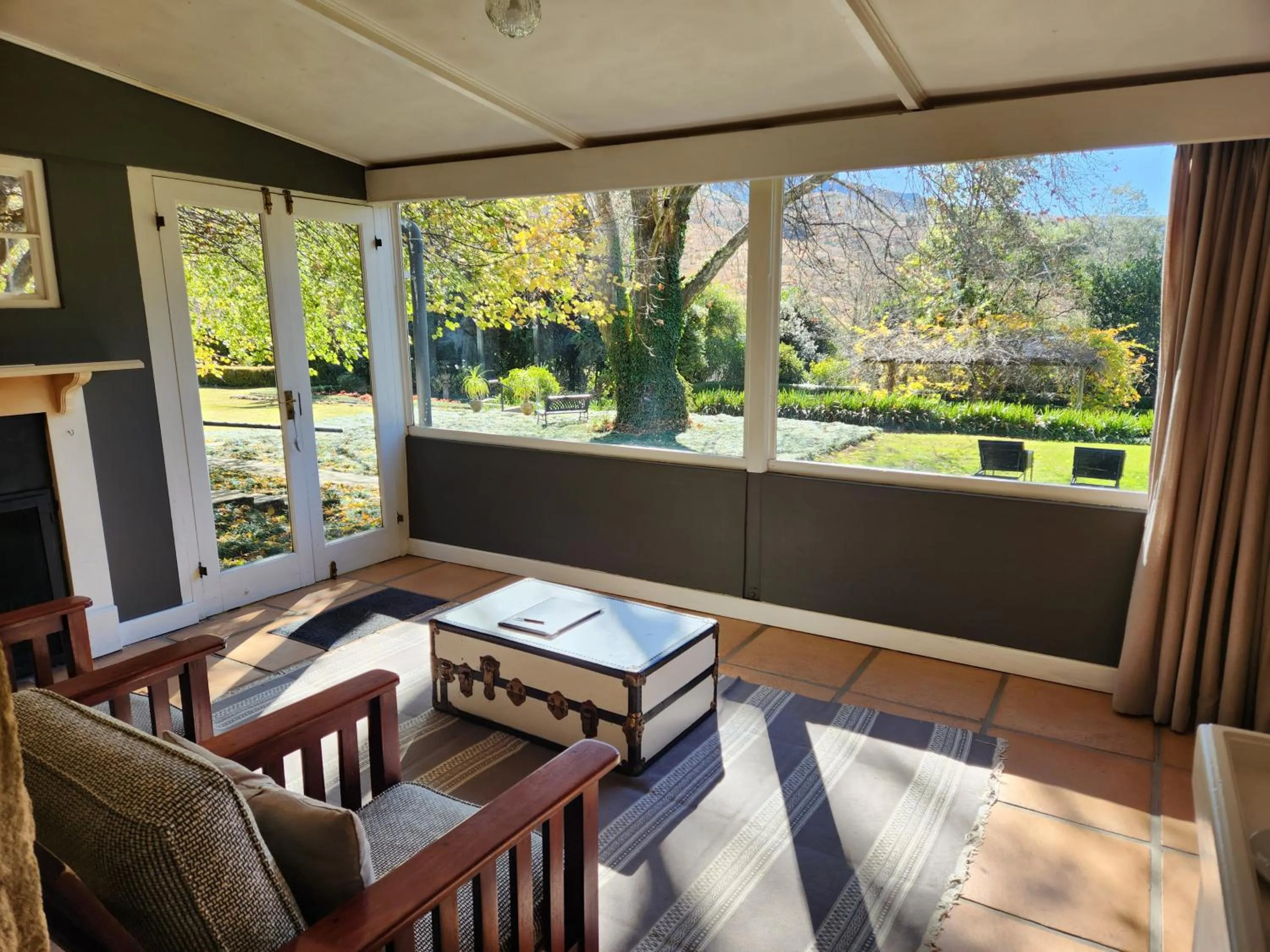 Seating area in Cleopatra Mountain Farmhouse
