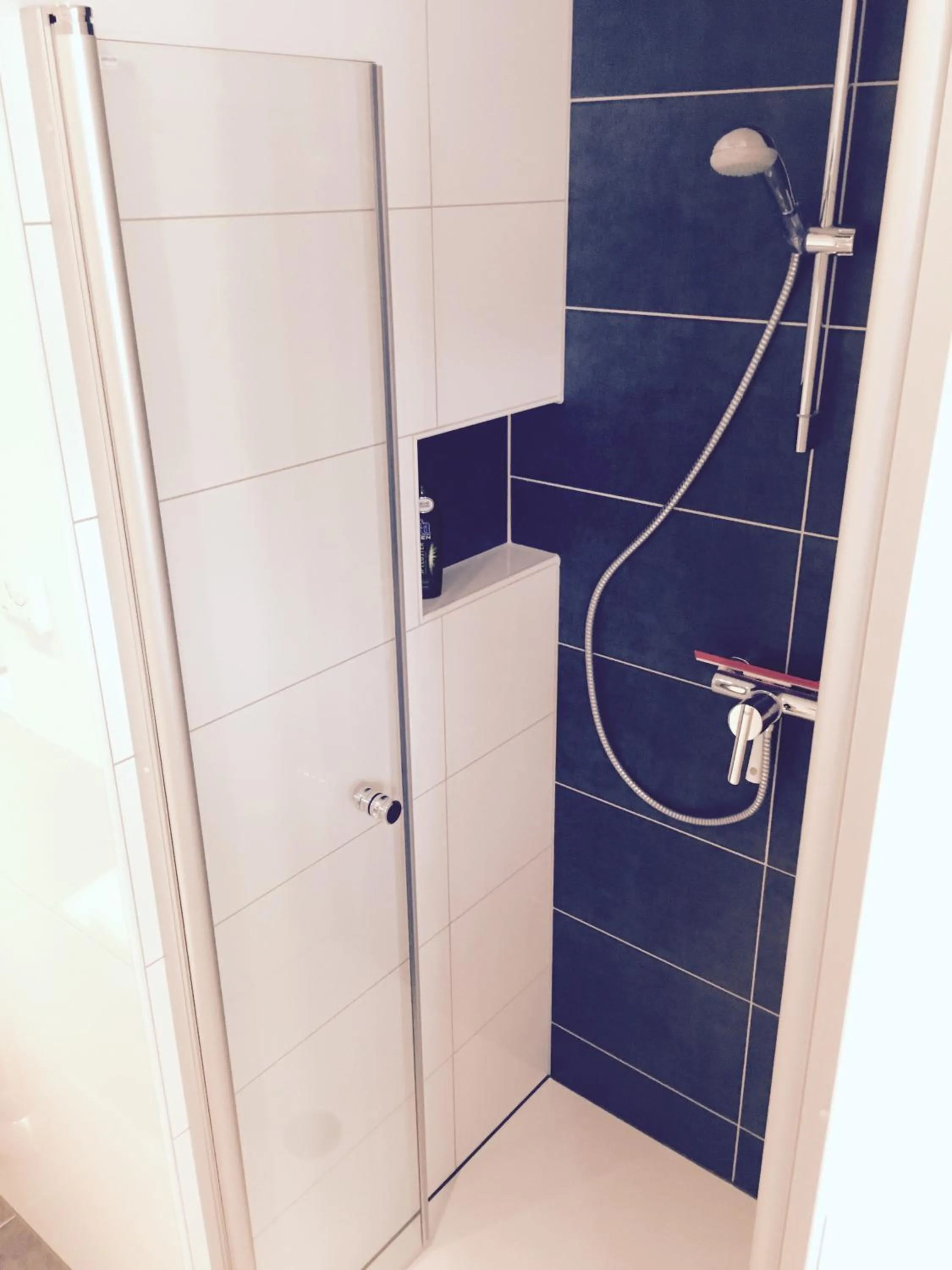 Shower in Die 19