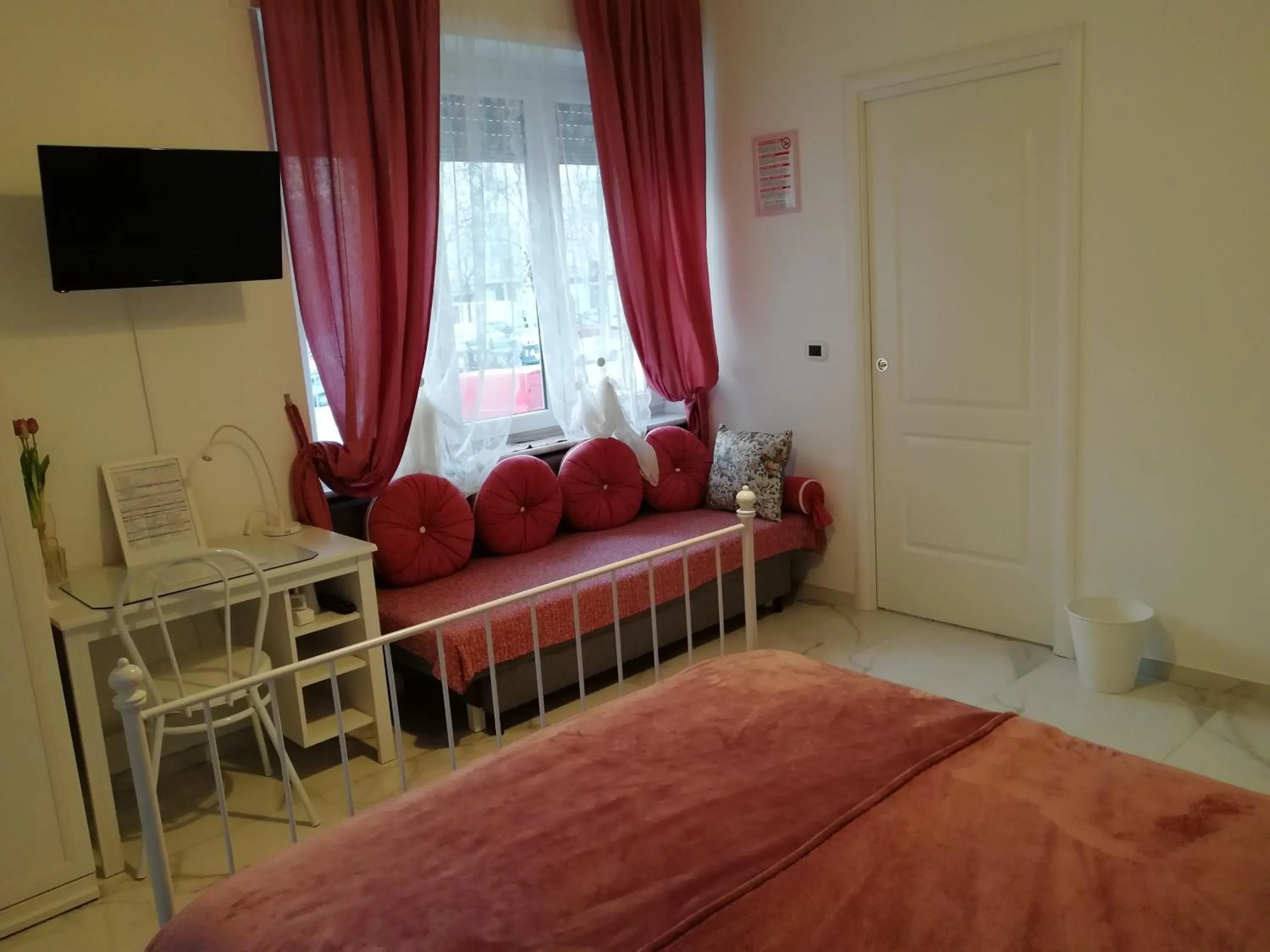 Bedroom, Bed in B&B Casa Nizza