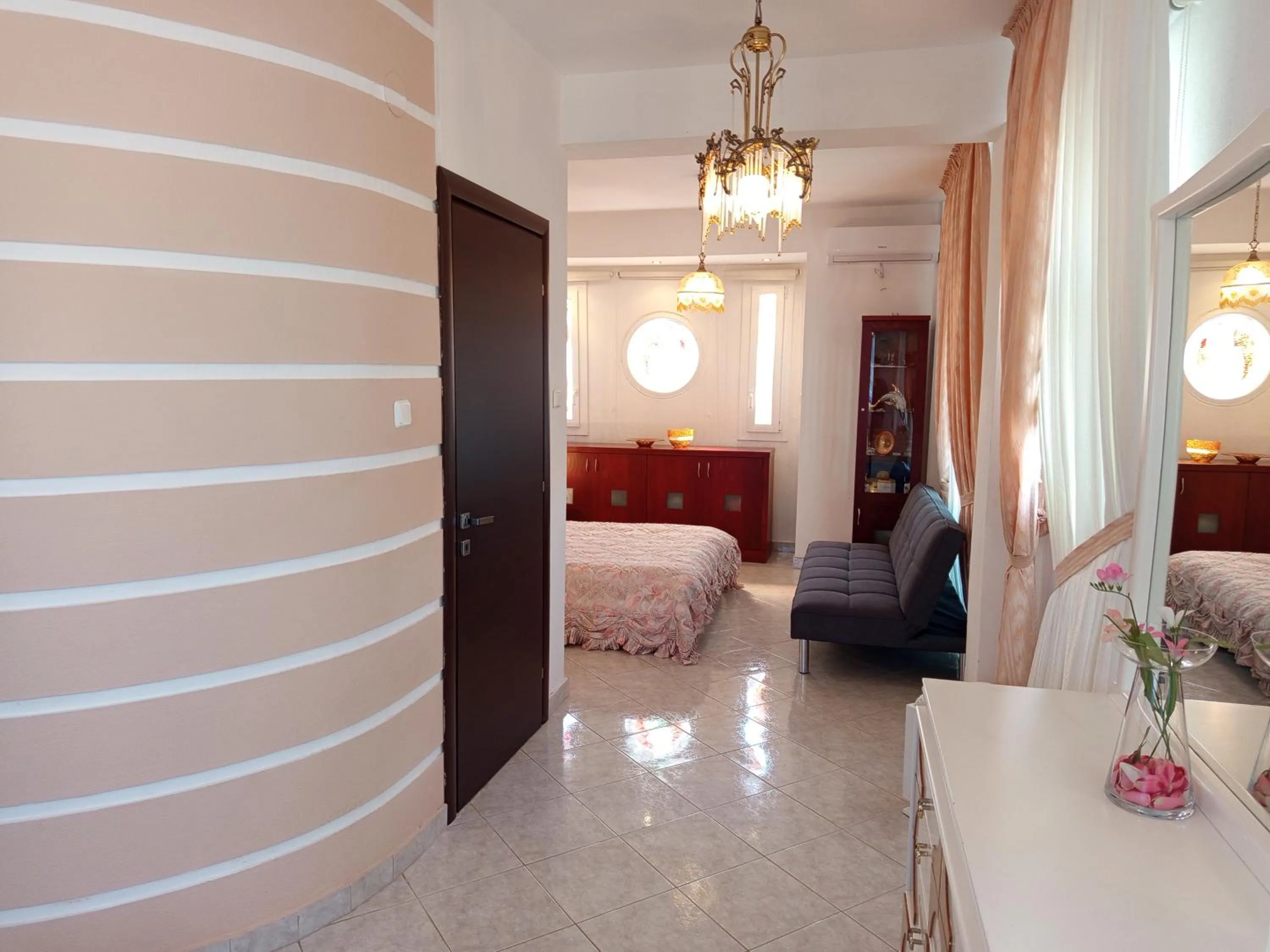 Prime Luxury Villa beach front