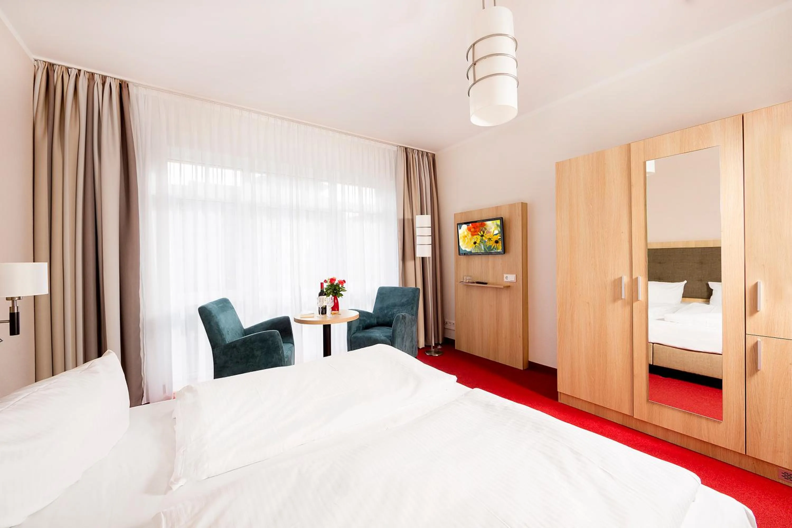 Bed in Hotel Garni Sonne