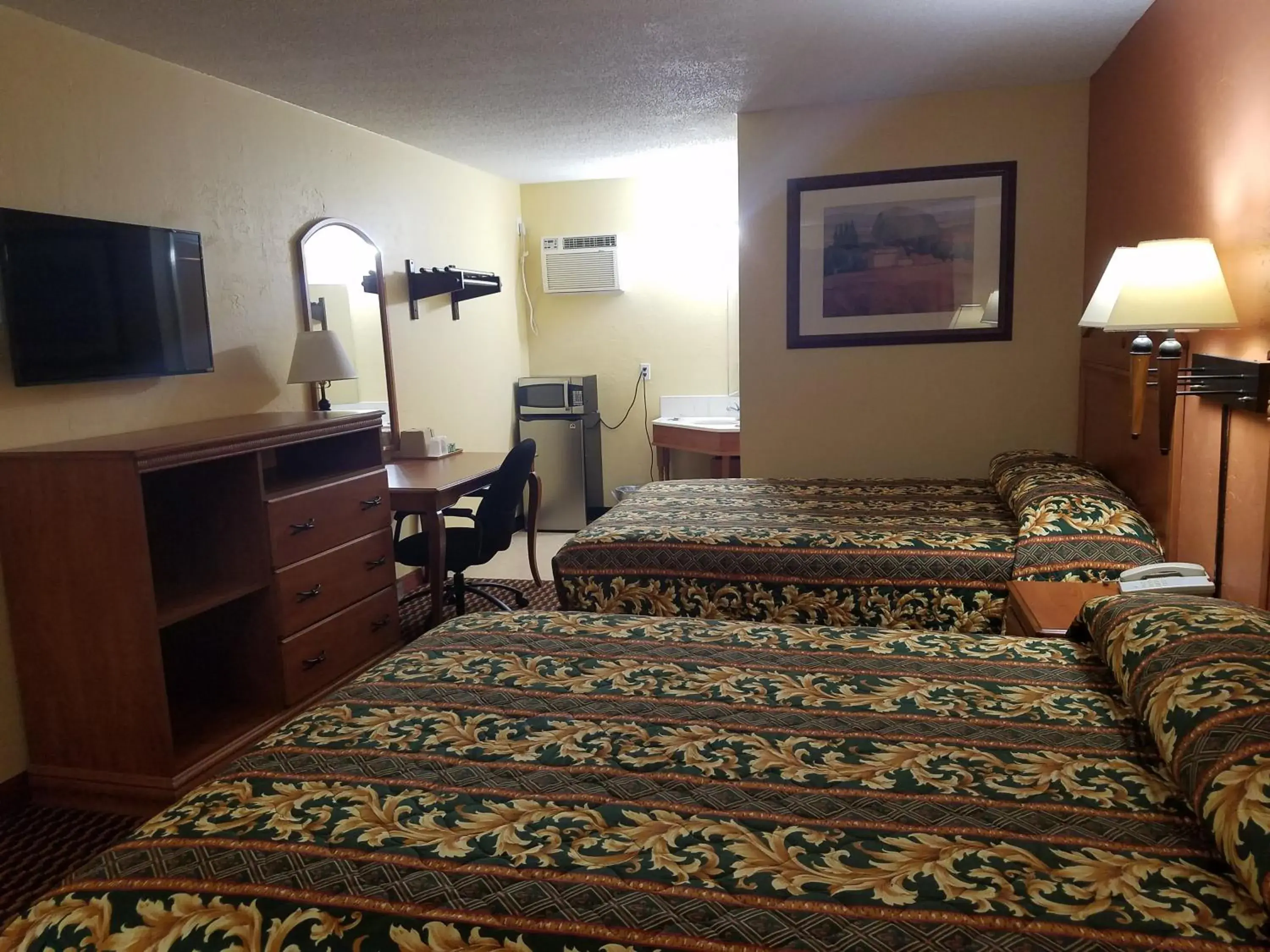 Deluxe Double Room in Budget Inn - Keokuk Deluxe Double Room in Budget Inn - Keokuk