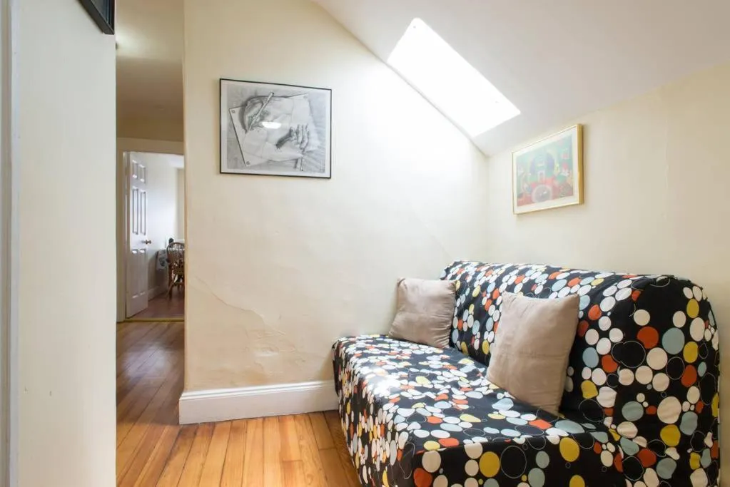 Seating area, Bed in Apartments in Salem