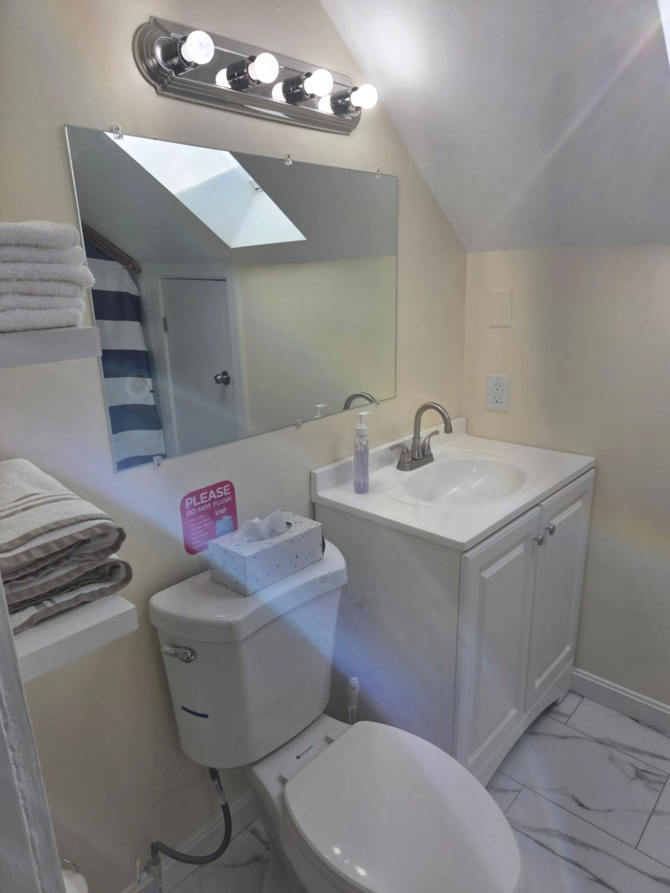 Bathroom in Apartments in Salem