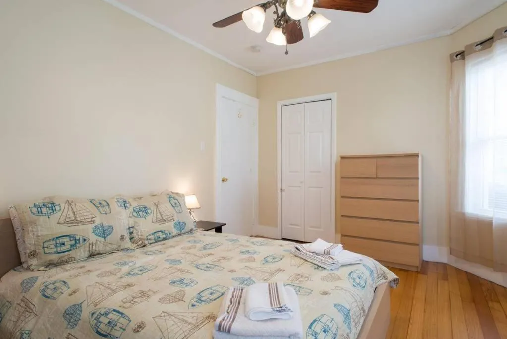 Bedroom, Bed in Apartments in Salem