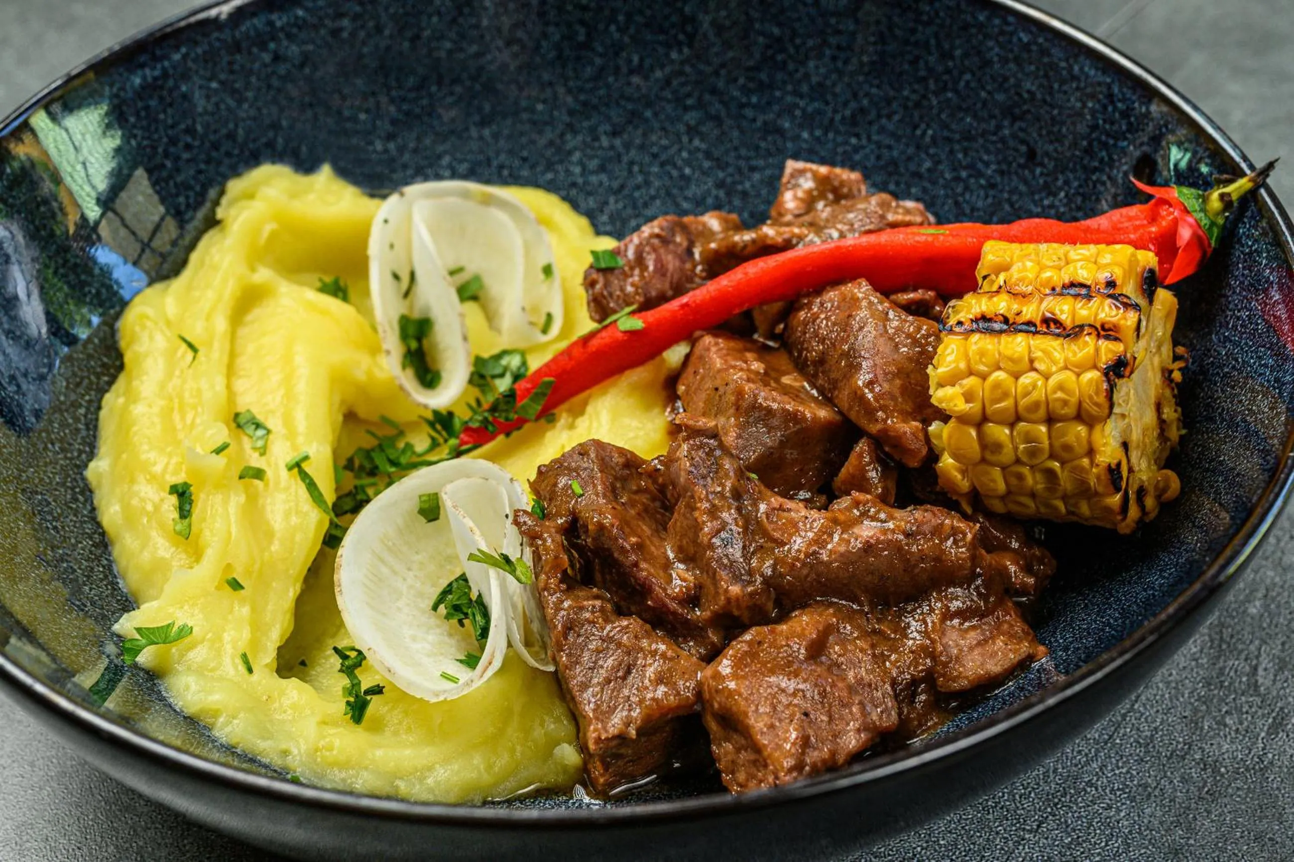 Restaurant/places to eat in Hotel Casa Viorel jacuzzi & saunas