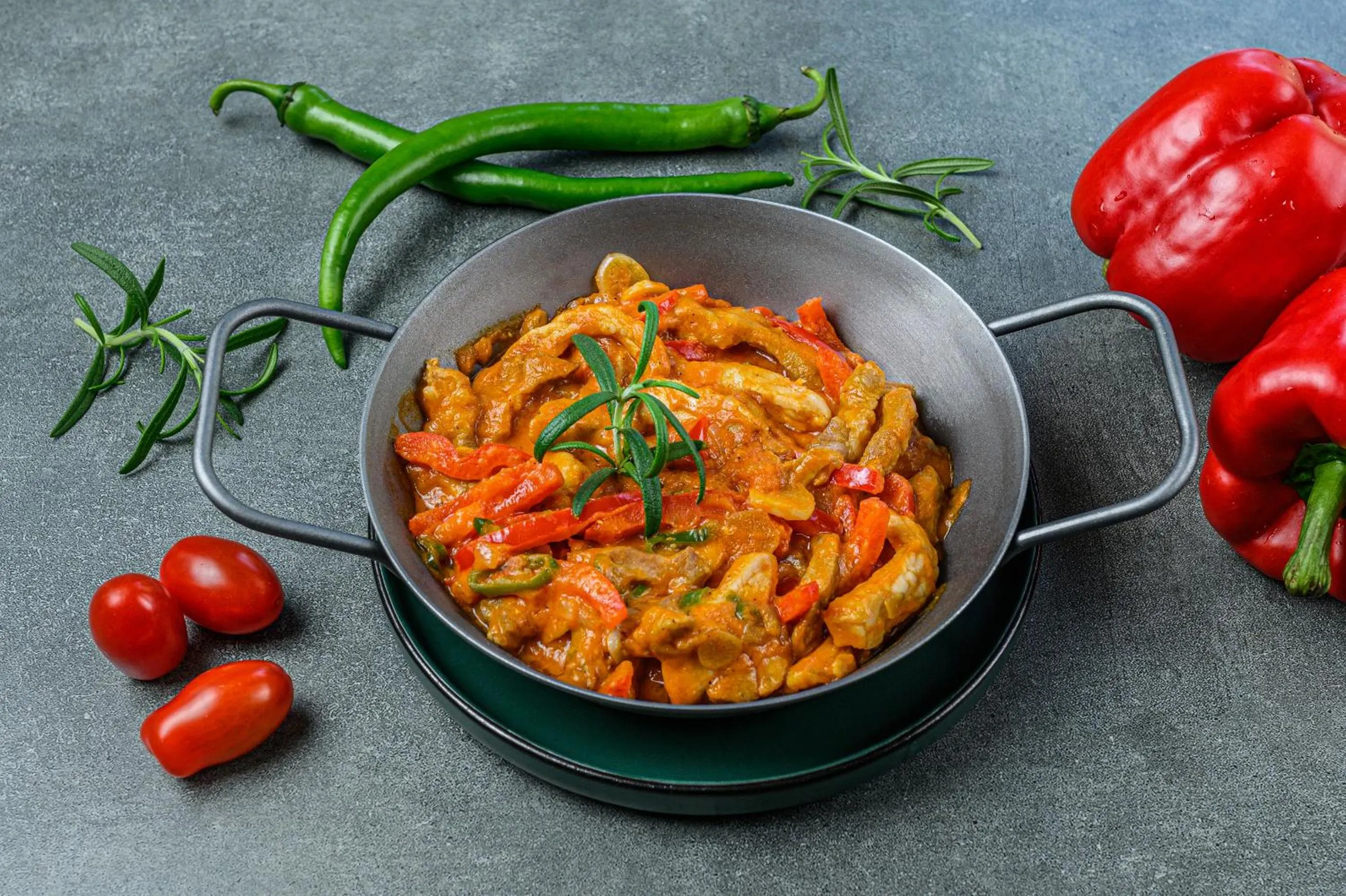 Restaurant/places to eat in Hotel Casa Viorel jacuzzi & saunas