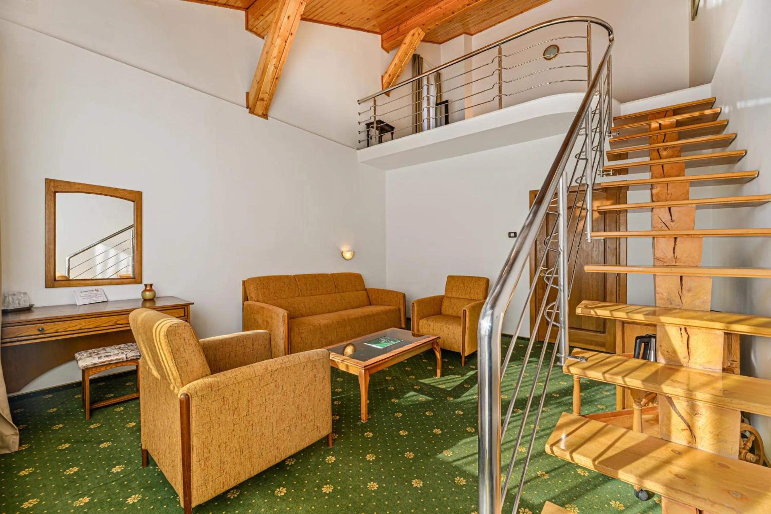 Living room in Hotel Casa Viorel jacuzzi & saunas