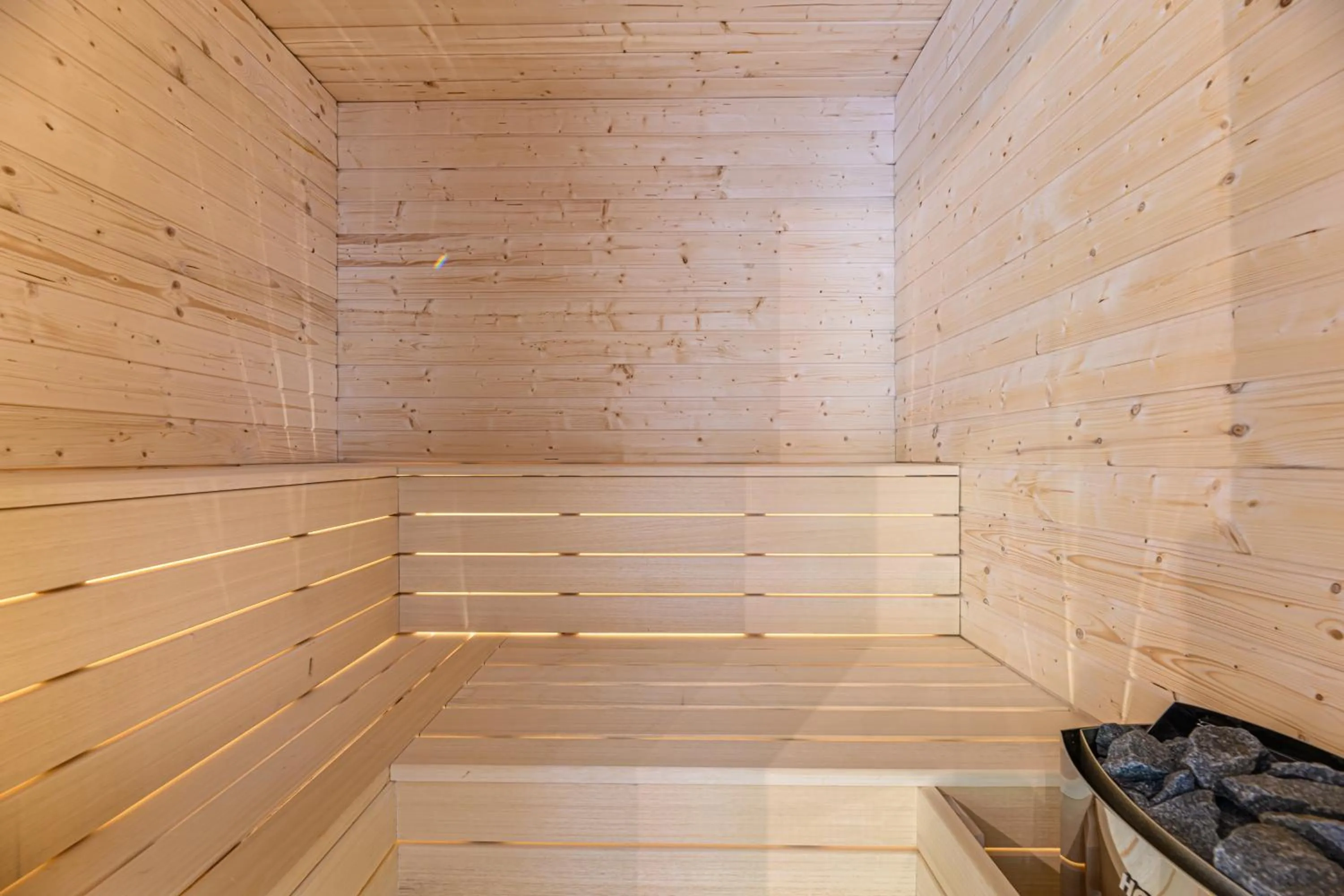 Sauna in Hotel Casa Viorel jacuzzi & saunas