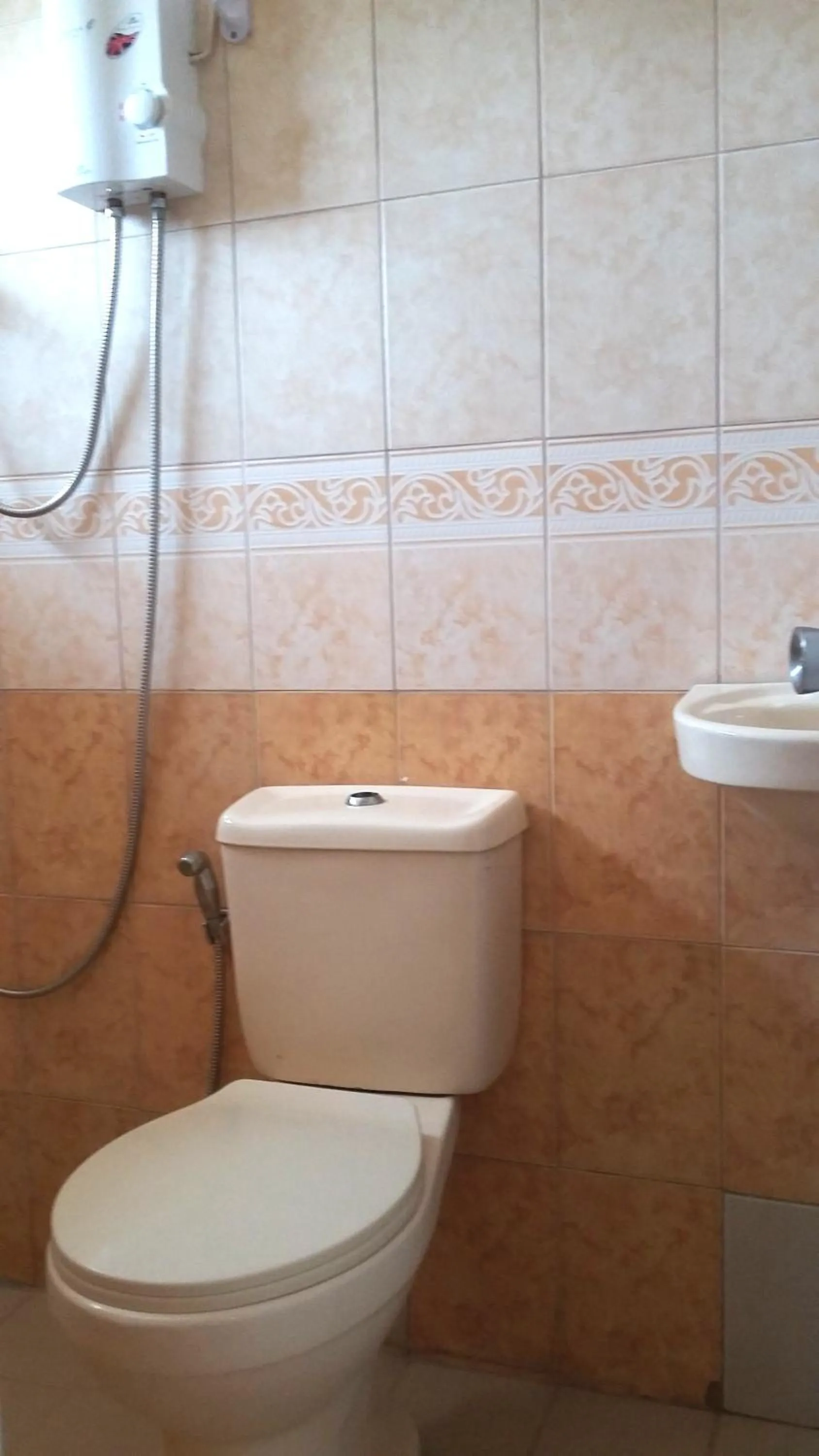 Bathroom in Ricardo Valley Inn