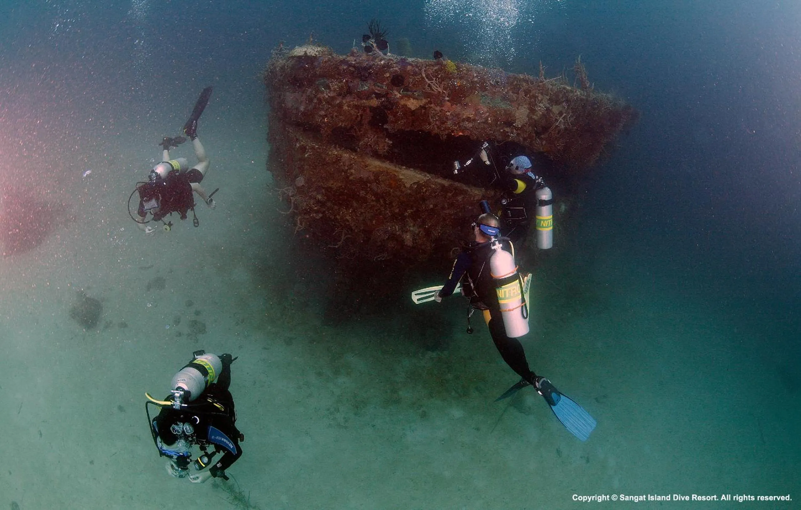 Diving in Sangat Island Dive Resort