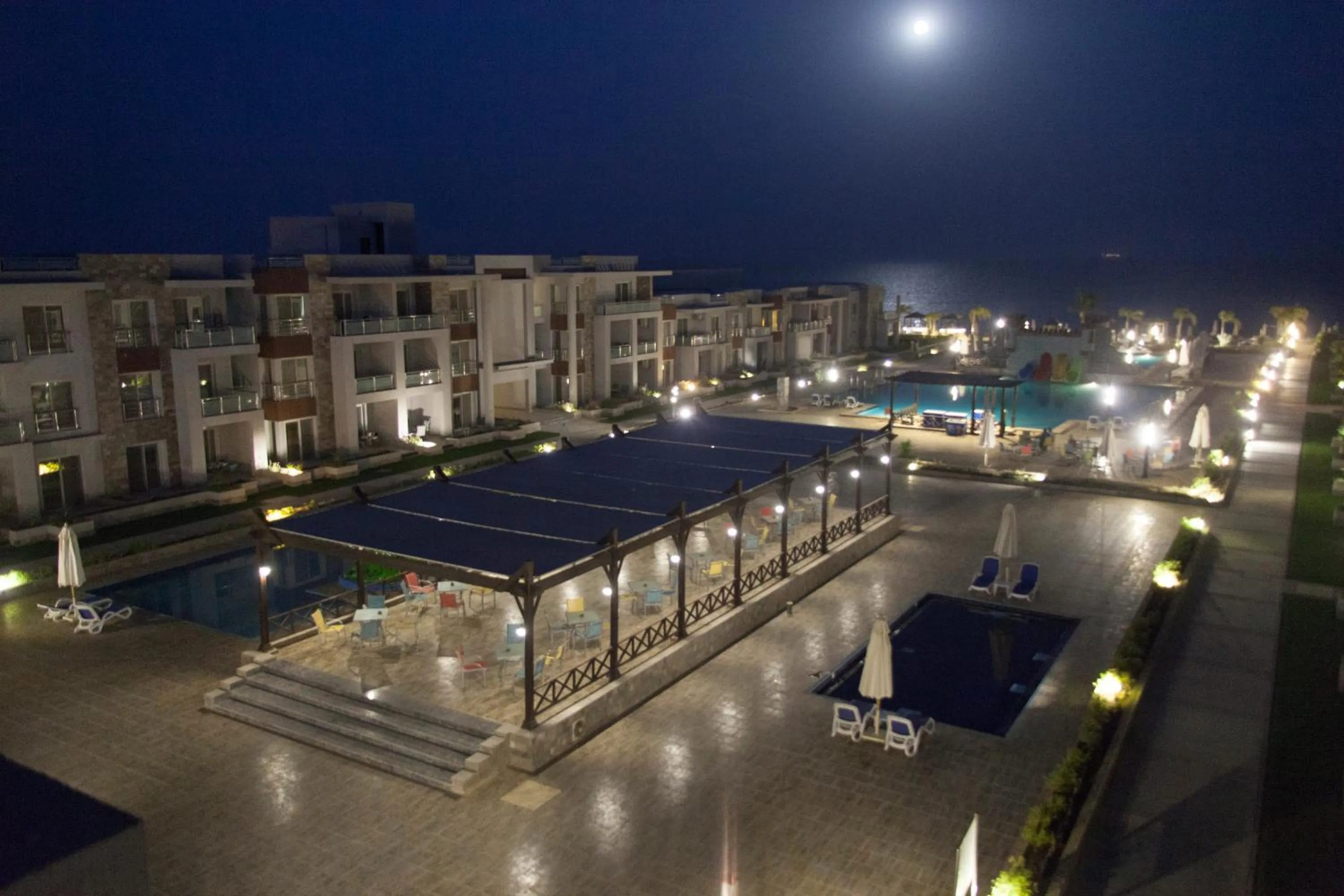 Night in Elite Residence Aqua Park