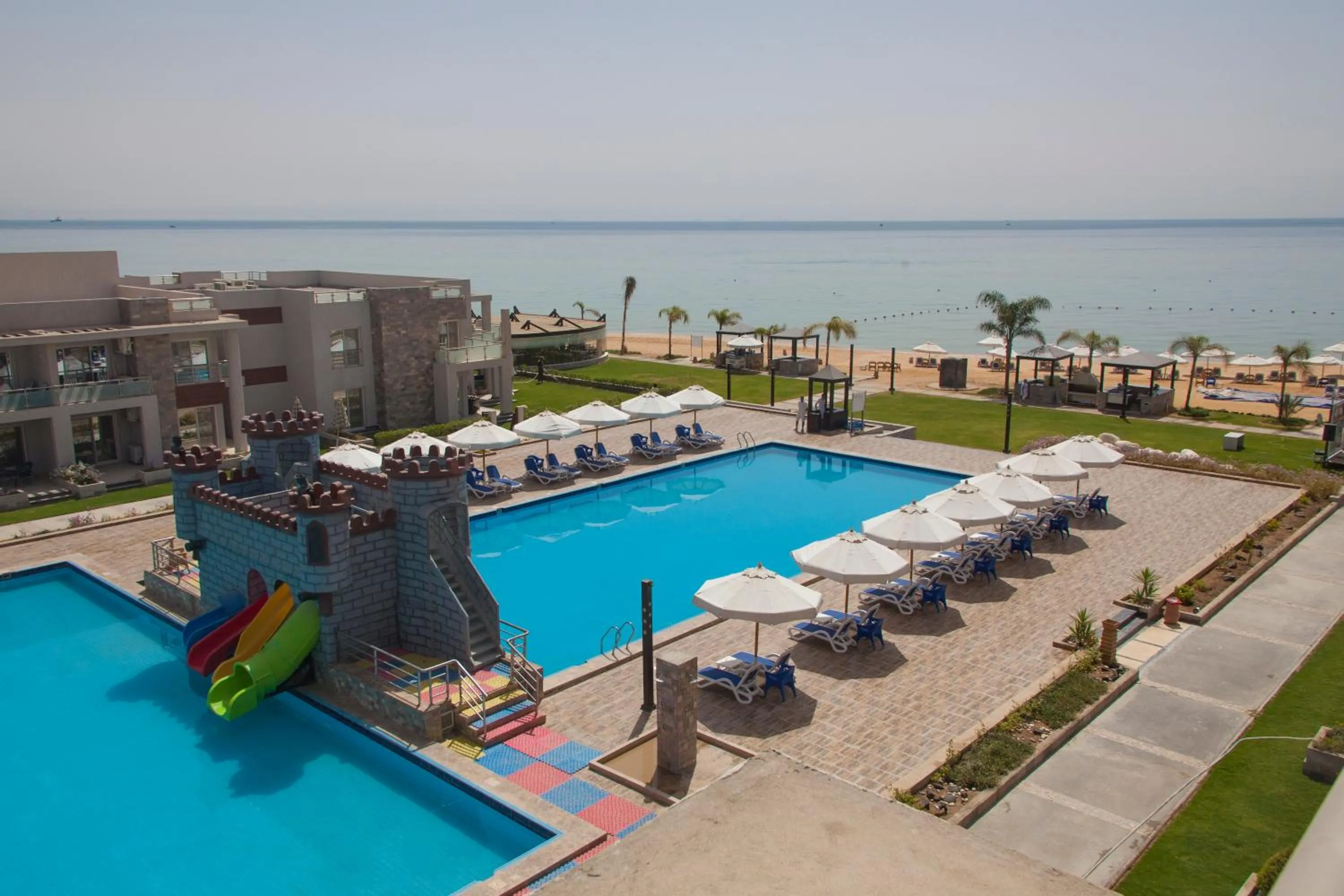 Beach in Elite Residence Aqua Park