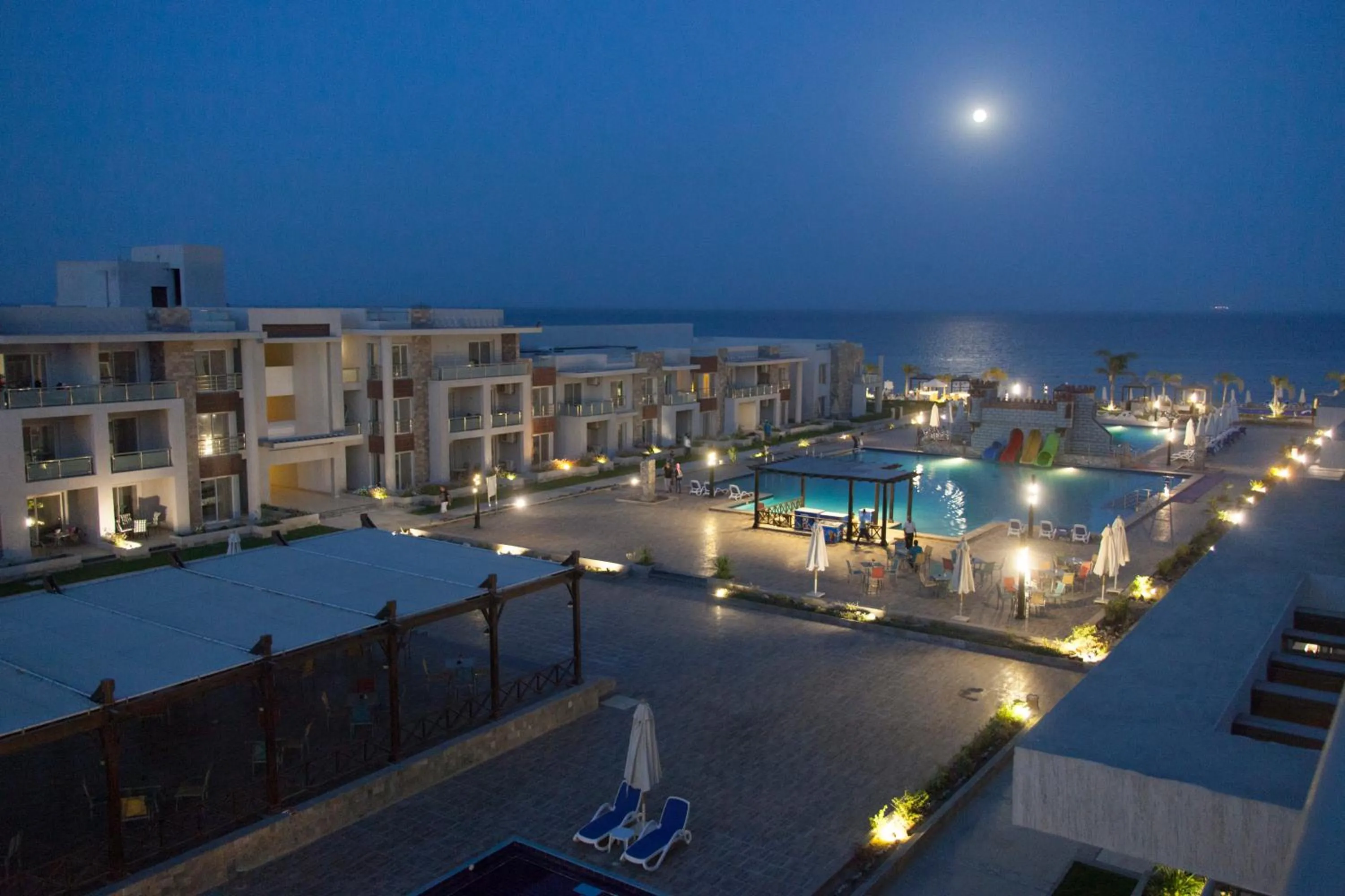 Night in Elite Residence Aqua Park