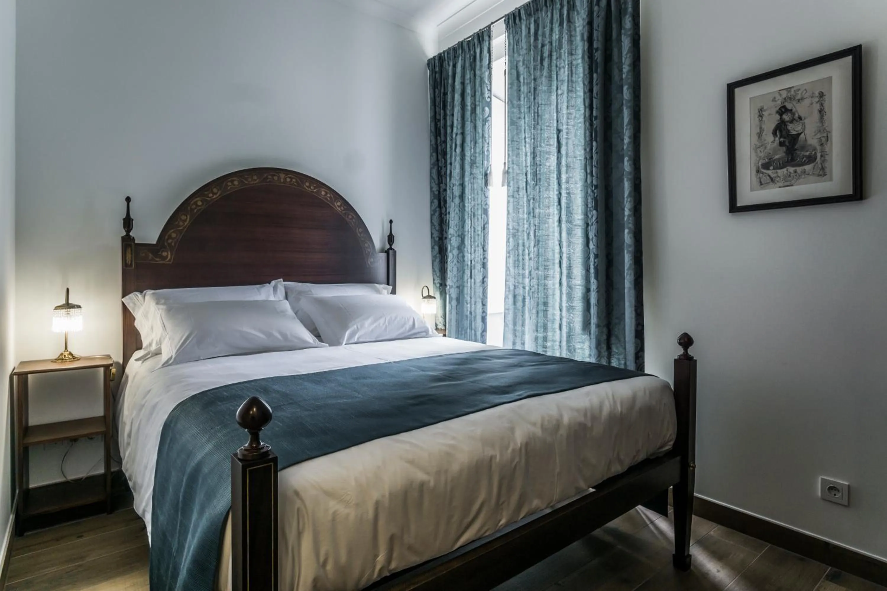 Photo of the whole room, Bed in Casa do Campo de São Francisco