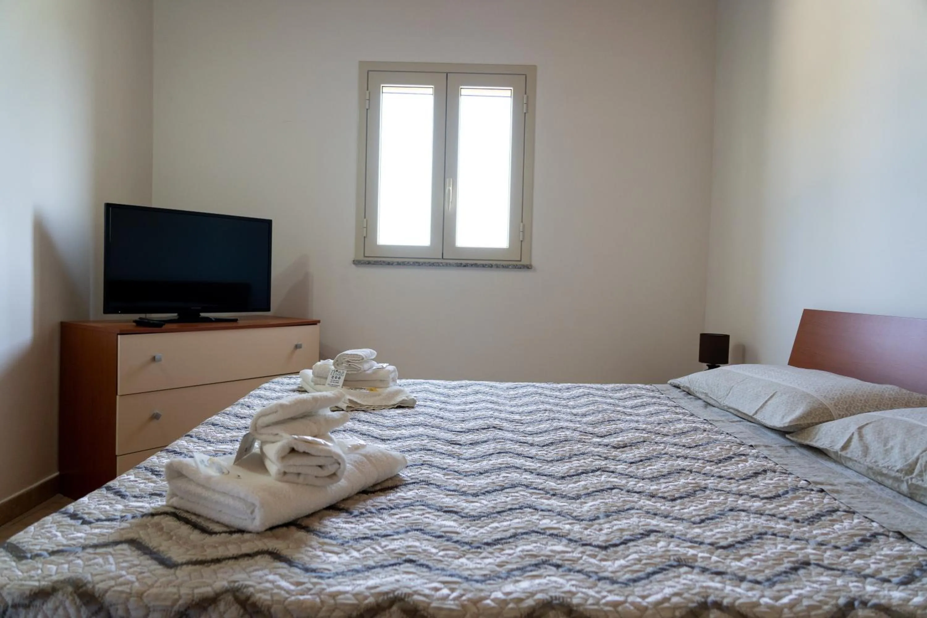 Photo of the whole room, Bed in B&B L'Uliveto Rooms & Pool