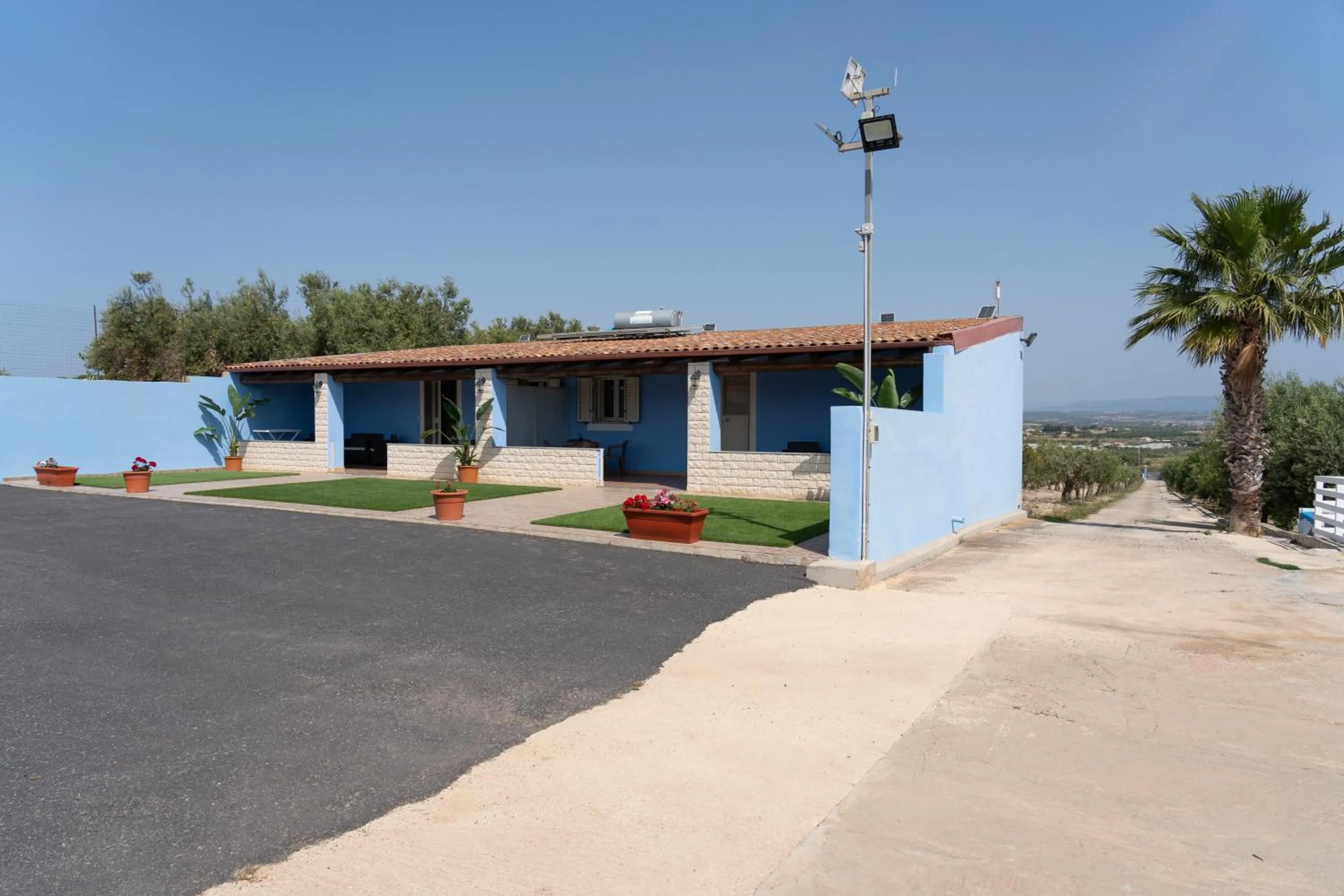 Property building in B&B L'Uliveto Rooms & Pool