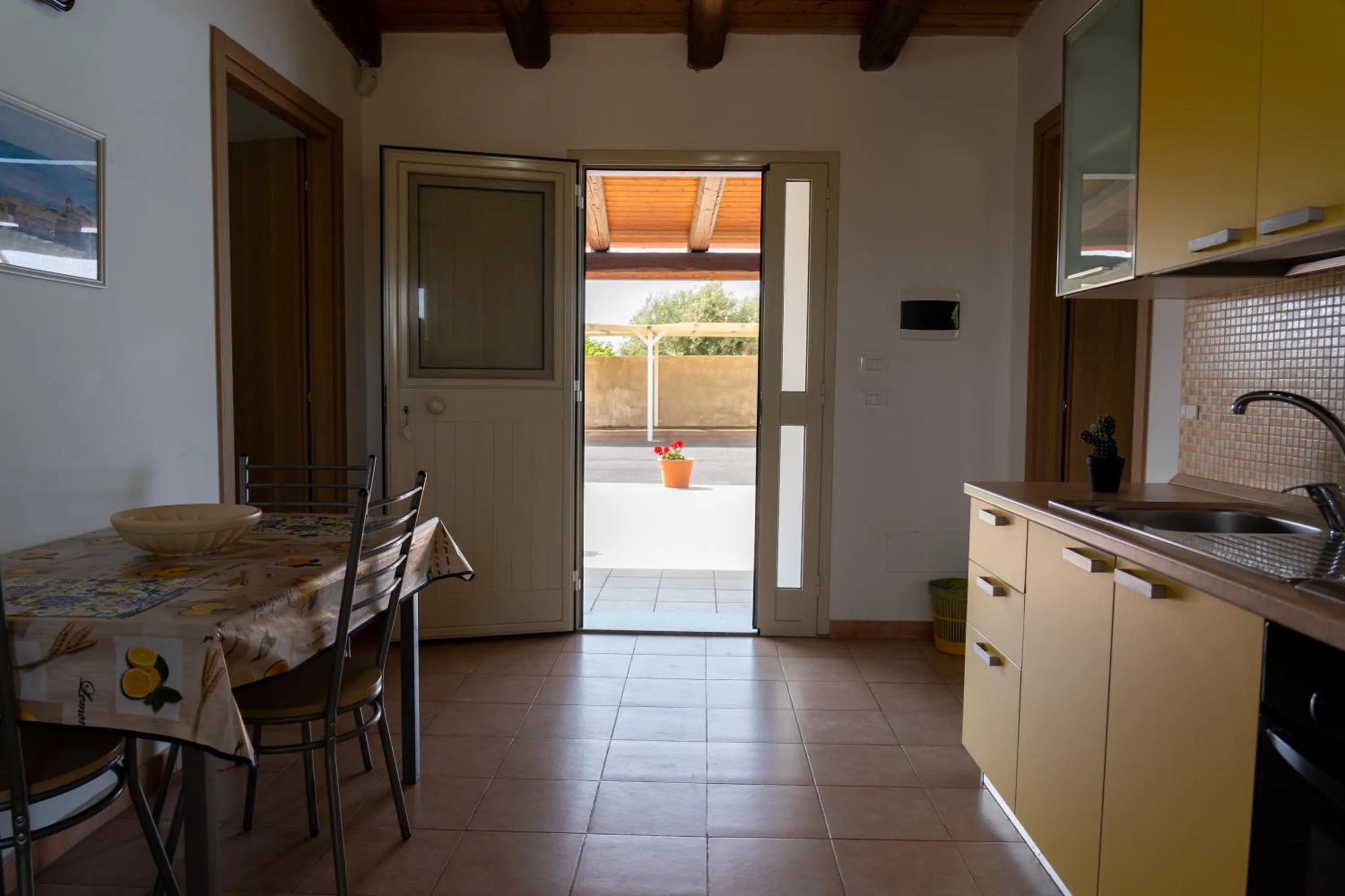 Kitchen or kitchenette in B&B L'Uliveto Rooms & Pool