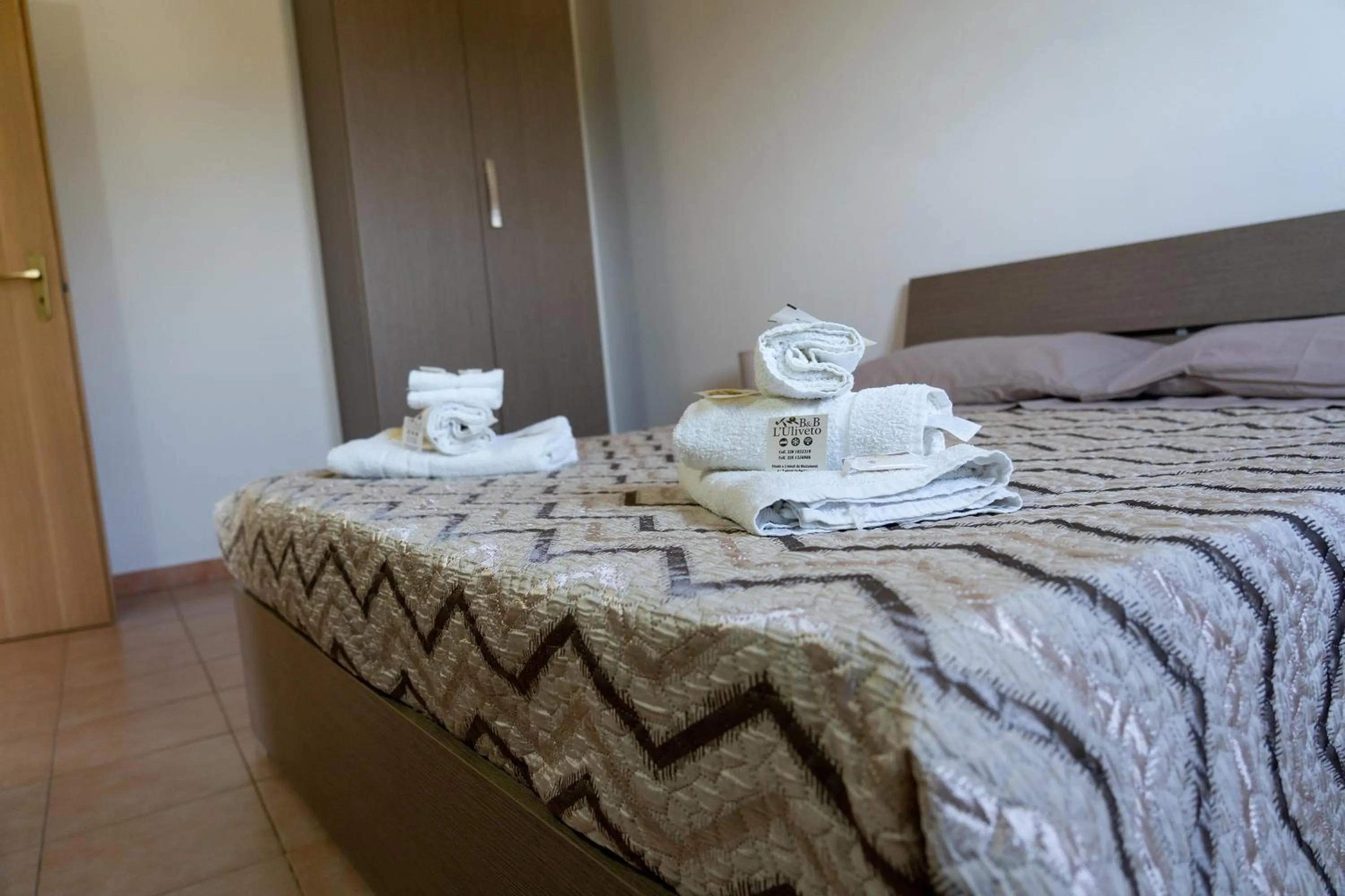 Photo of the whole room, Bed in B&B L'Uliveto Rooms & Pool
