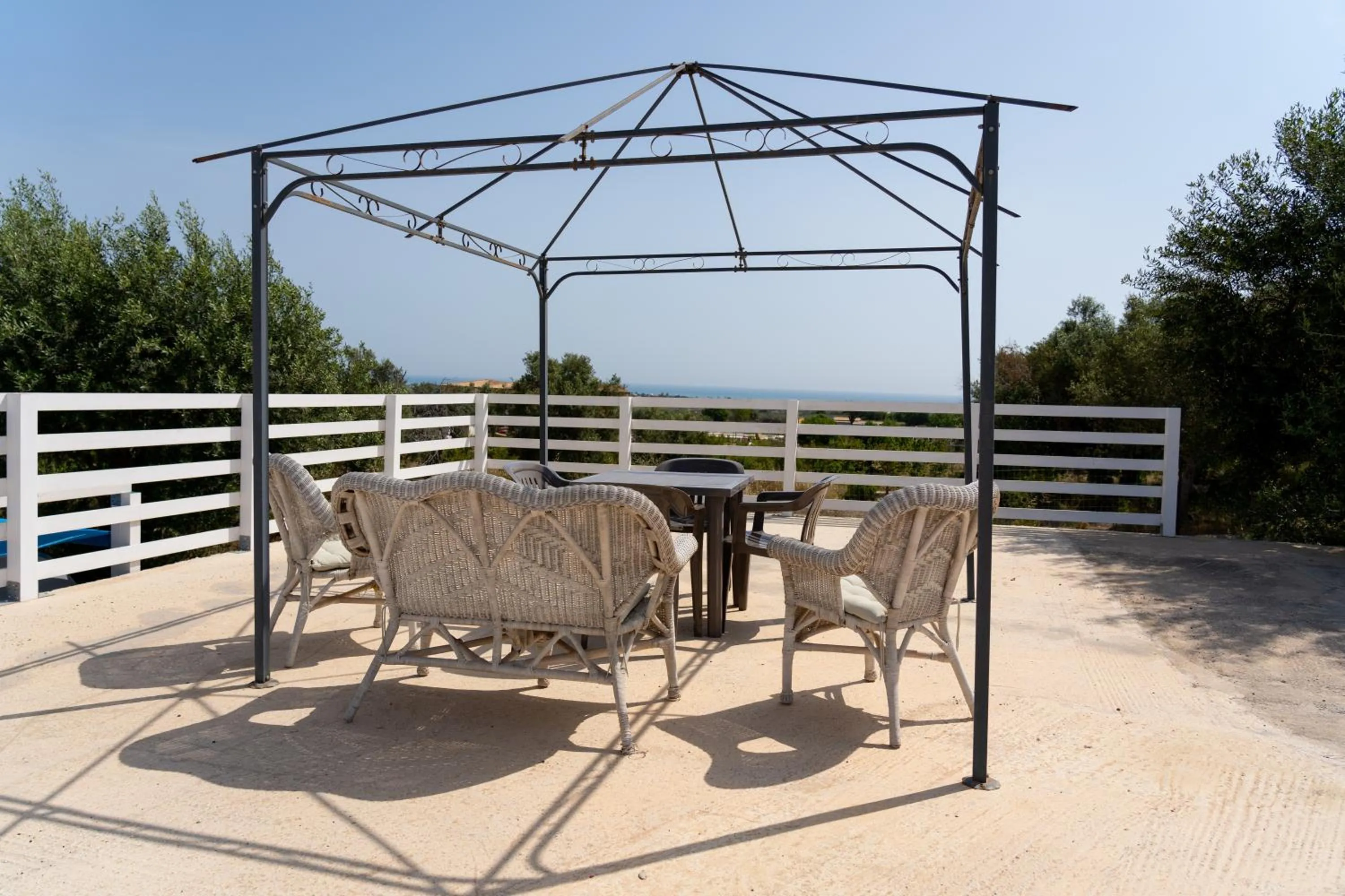 B&B L'Uliveto Rooms & Pool