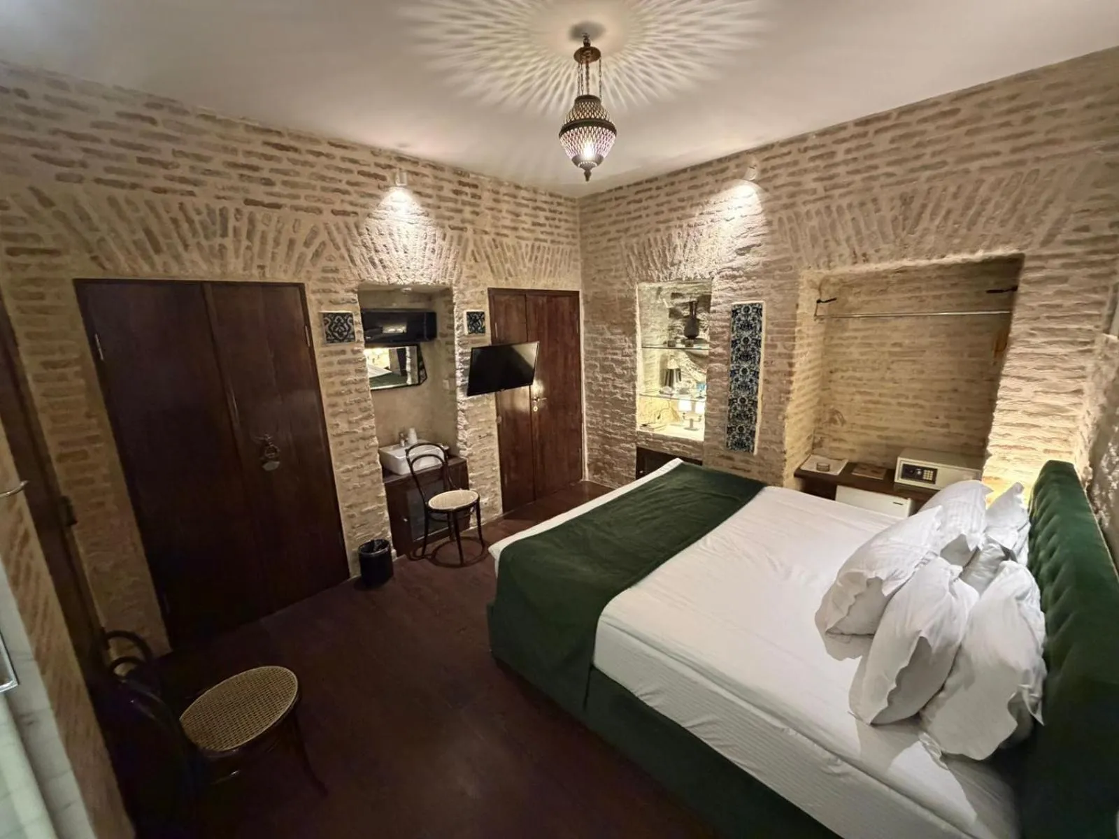 Bed in Castle in Old Town