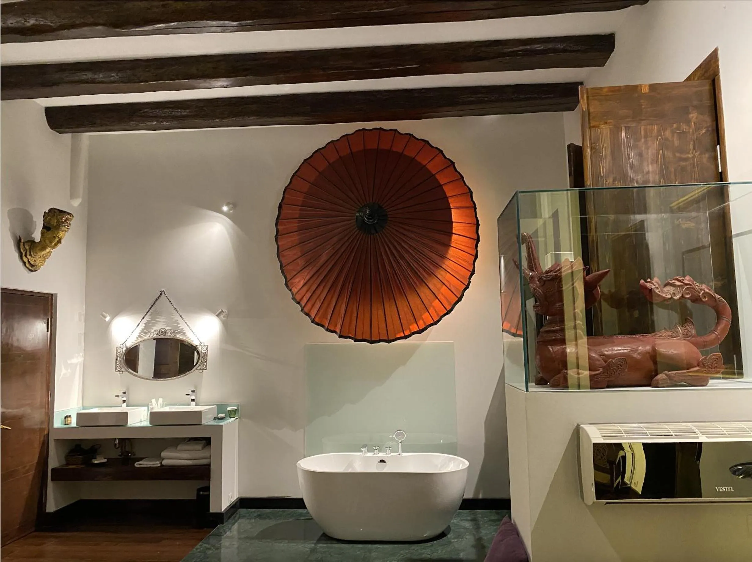 Hot Tub in Castle in Old Town