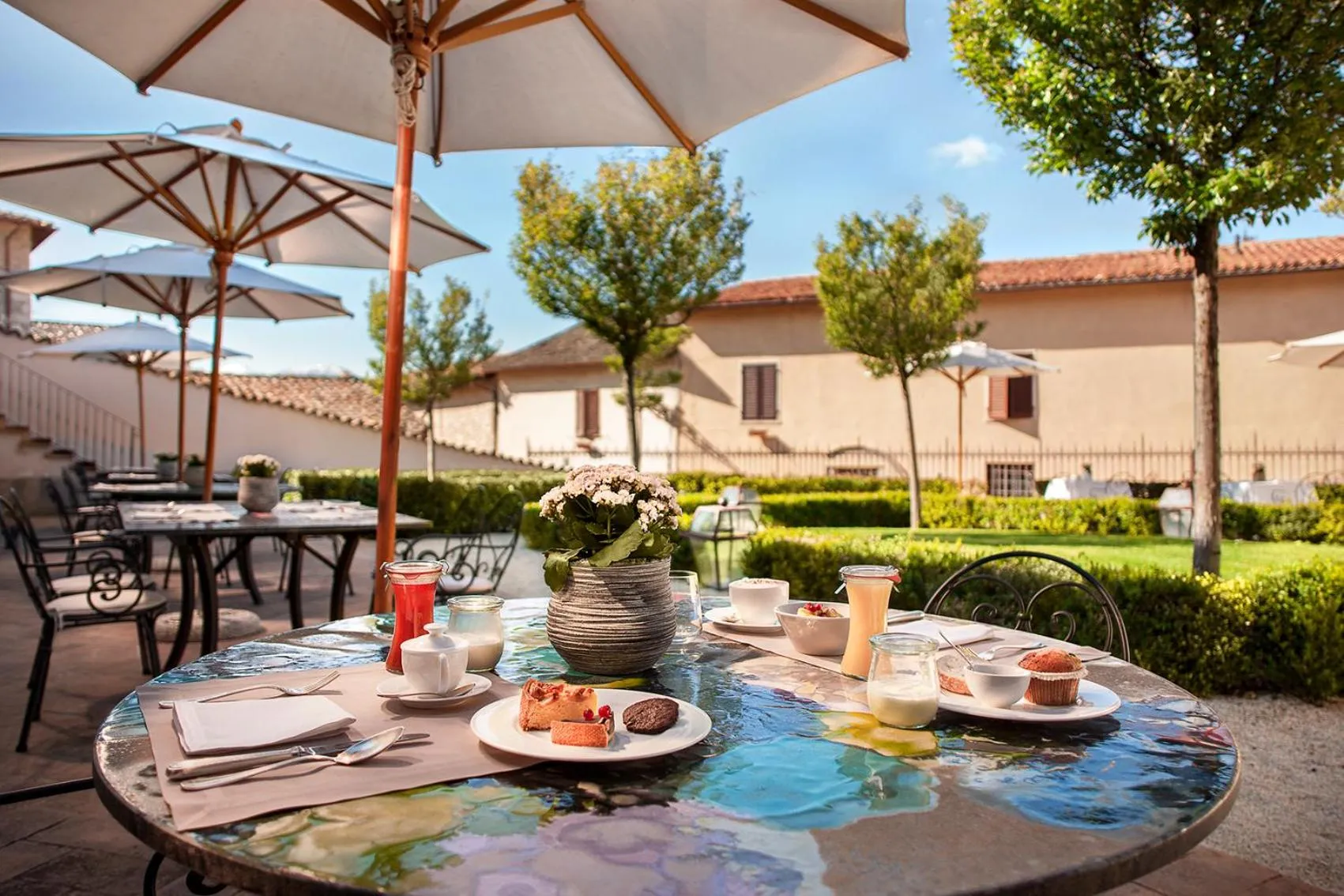 Breakfast in Relais & Chateaux Palazzo Seneca