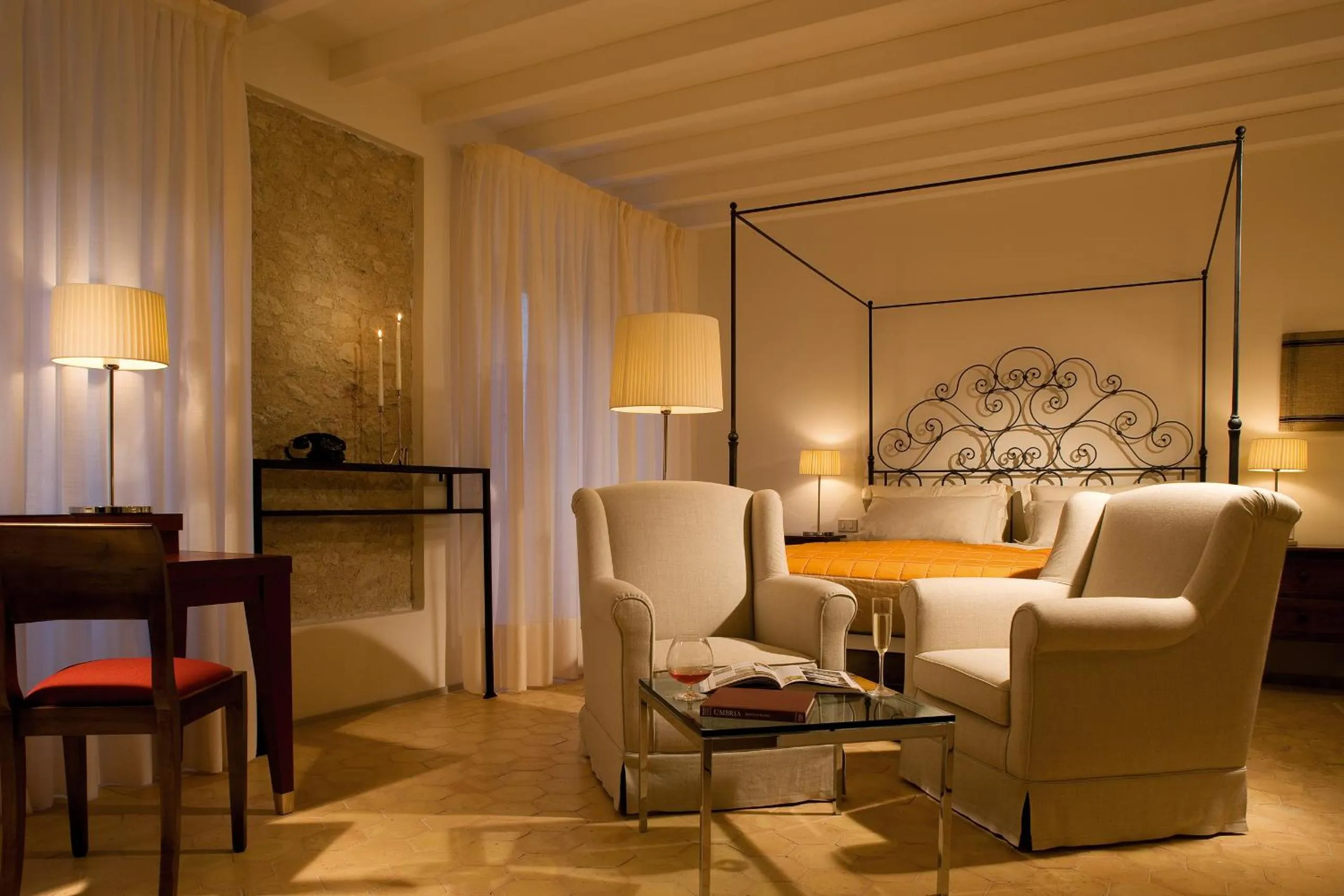 Photo of the whole room in Relais & Chateaux Palazzo Seneca