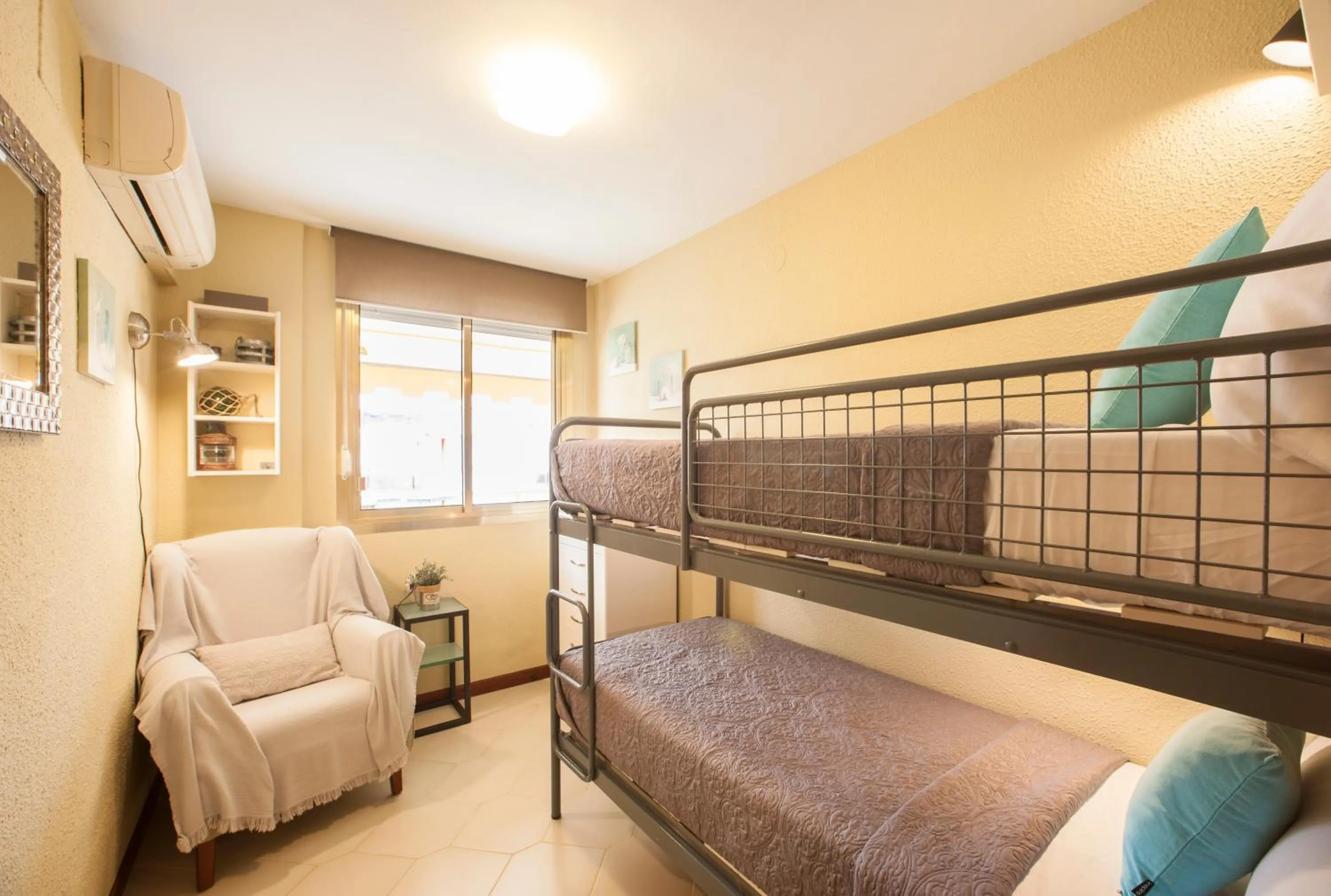 bunk bed, Bed in L'Eixideta