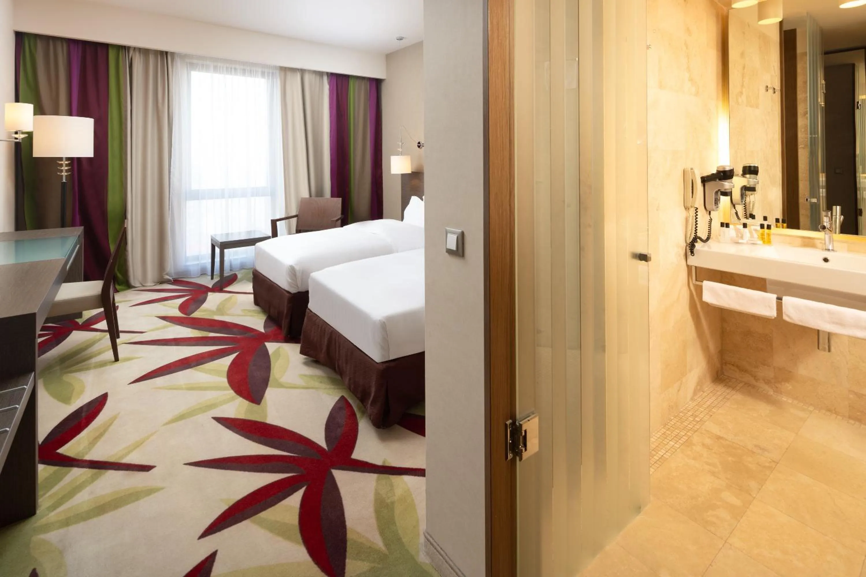 Bathroom, Bed in Golden Tulip Ana Dome Hotel