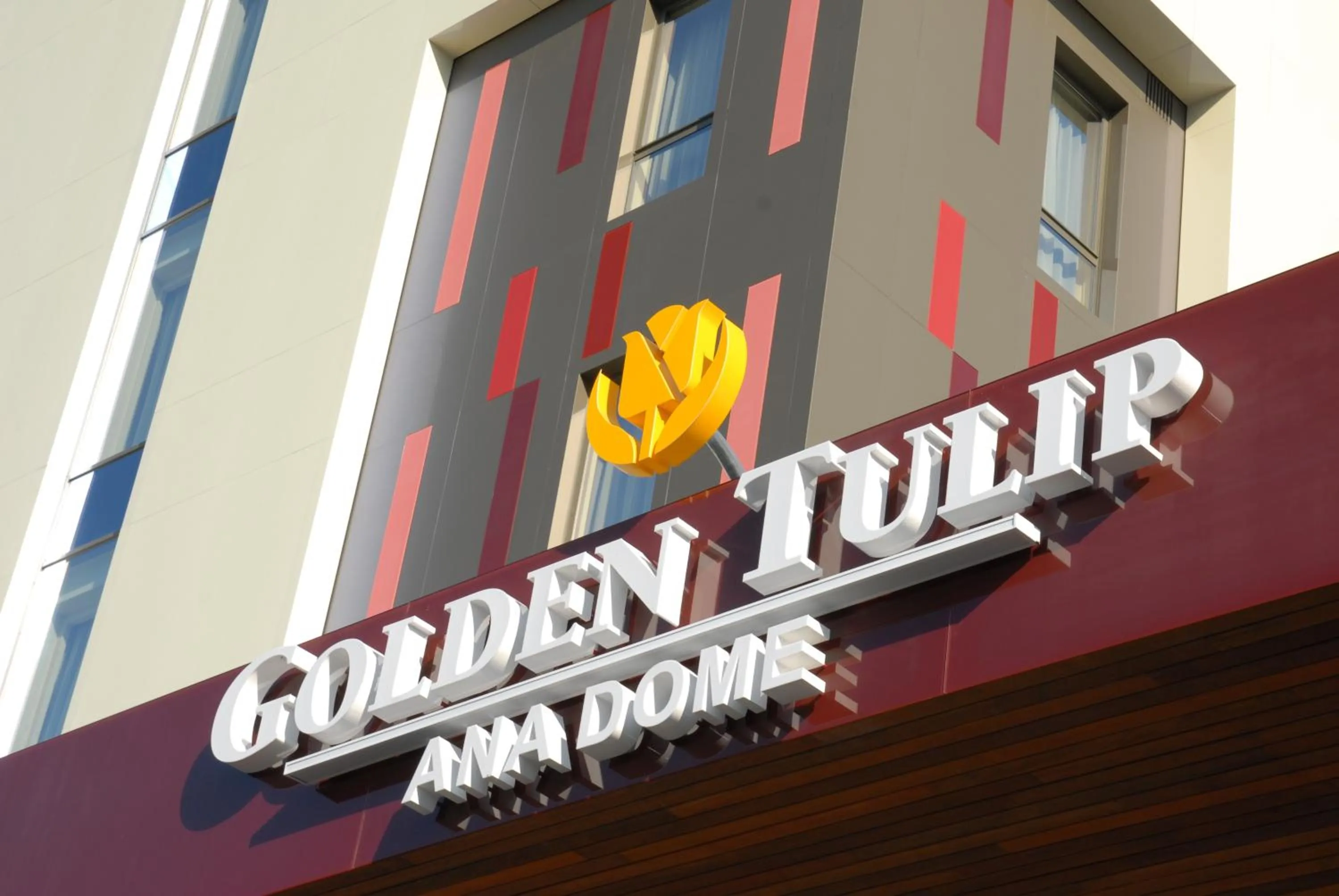 Facade/entrance in Golden Tulip Ana Dome Hotel