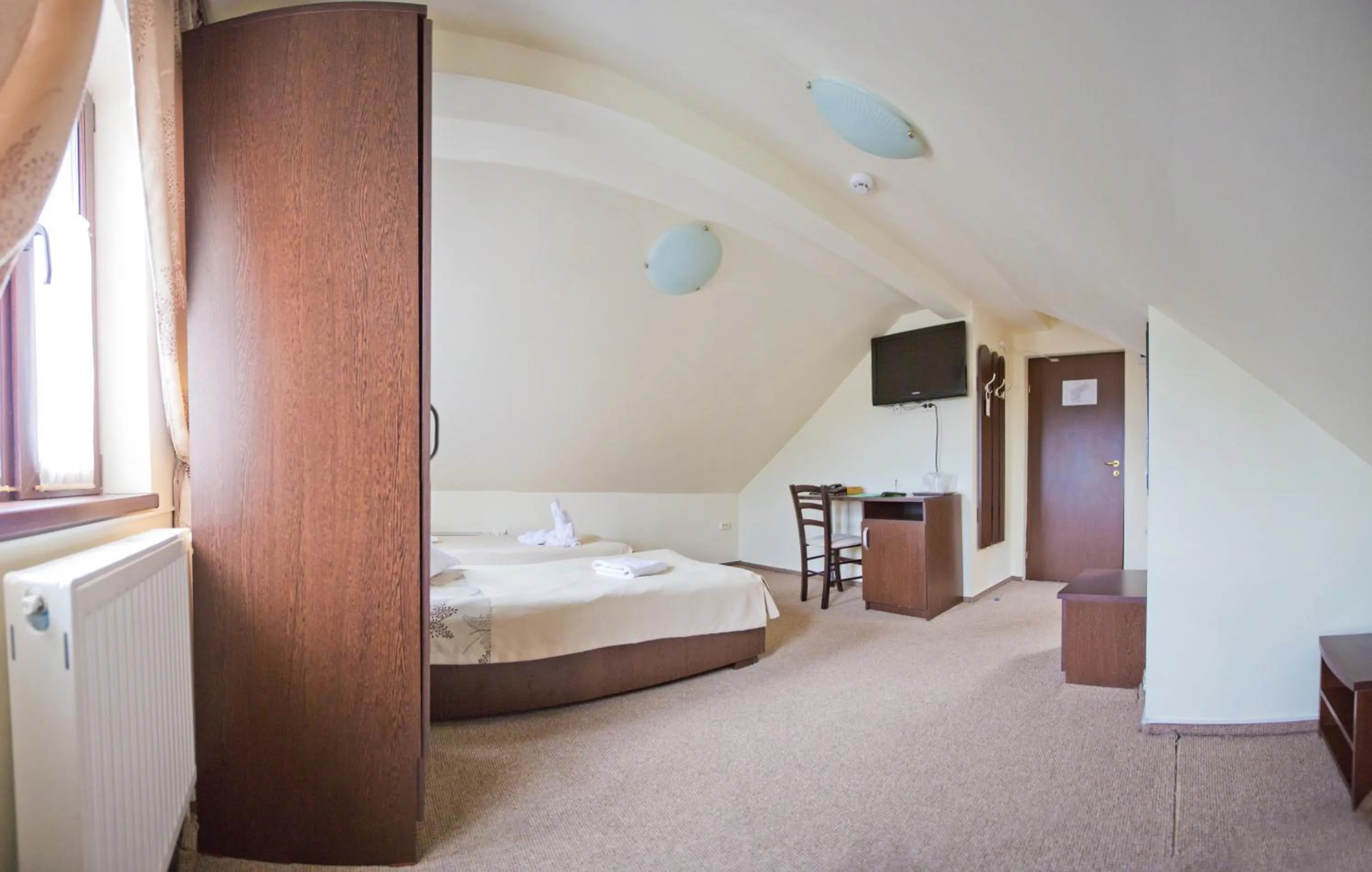 Photo of the whole room, Bed in Hotel Piemonte