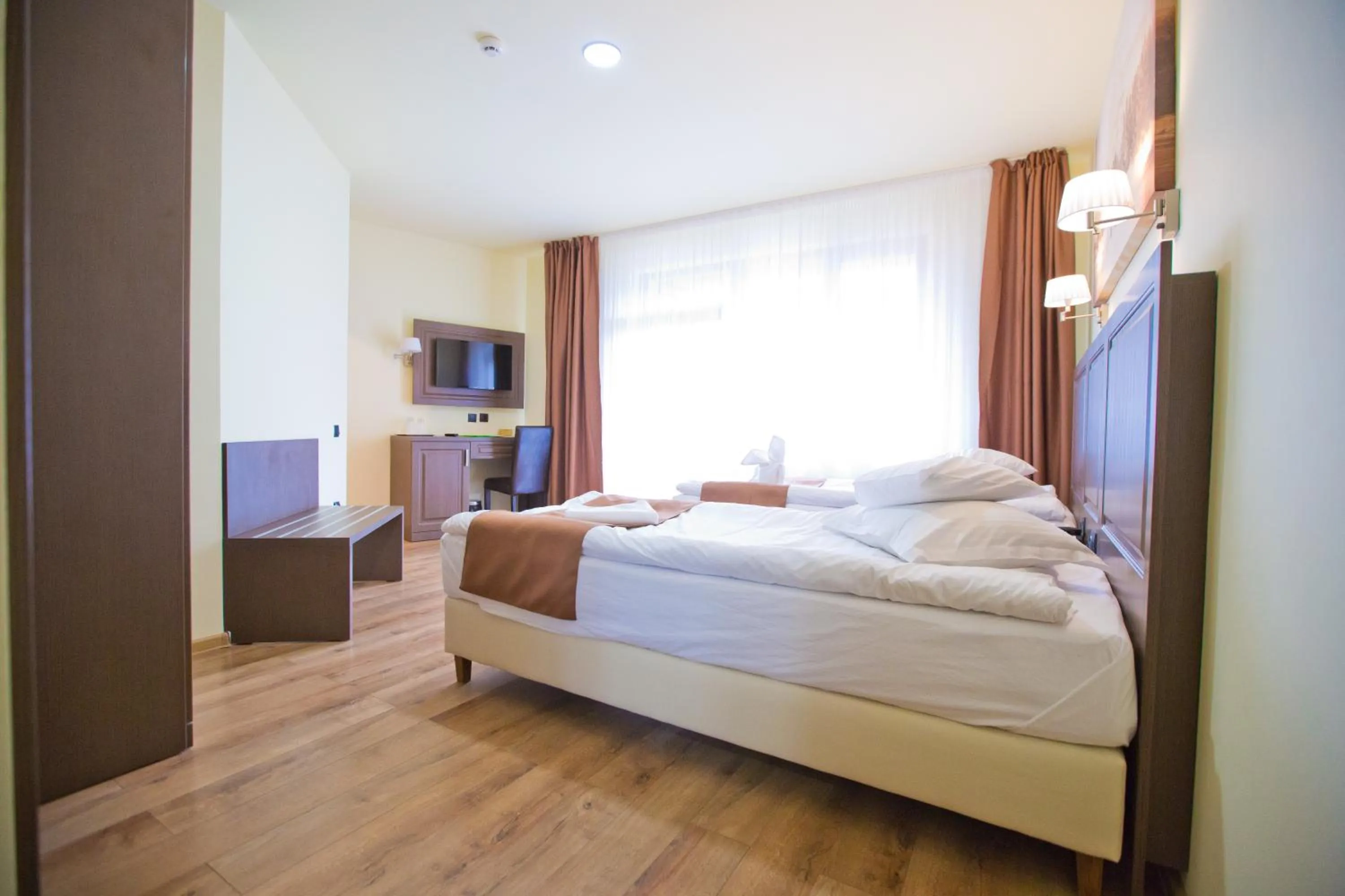 Photo of the whole room, Bed in Hotel Piemonte