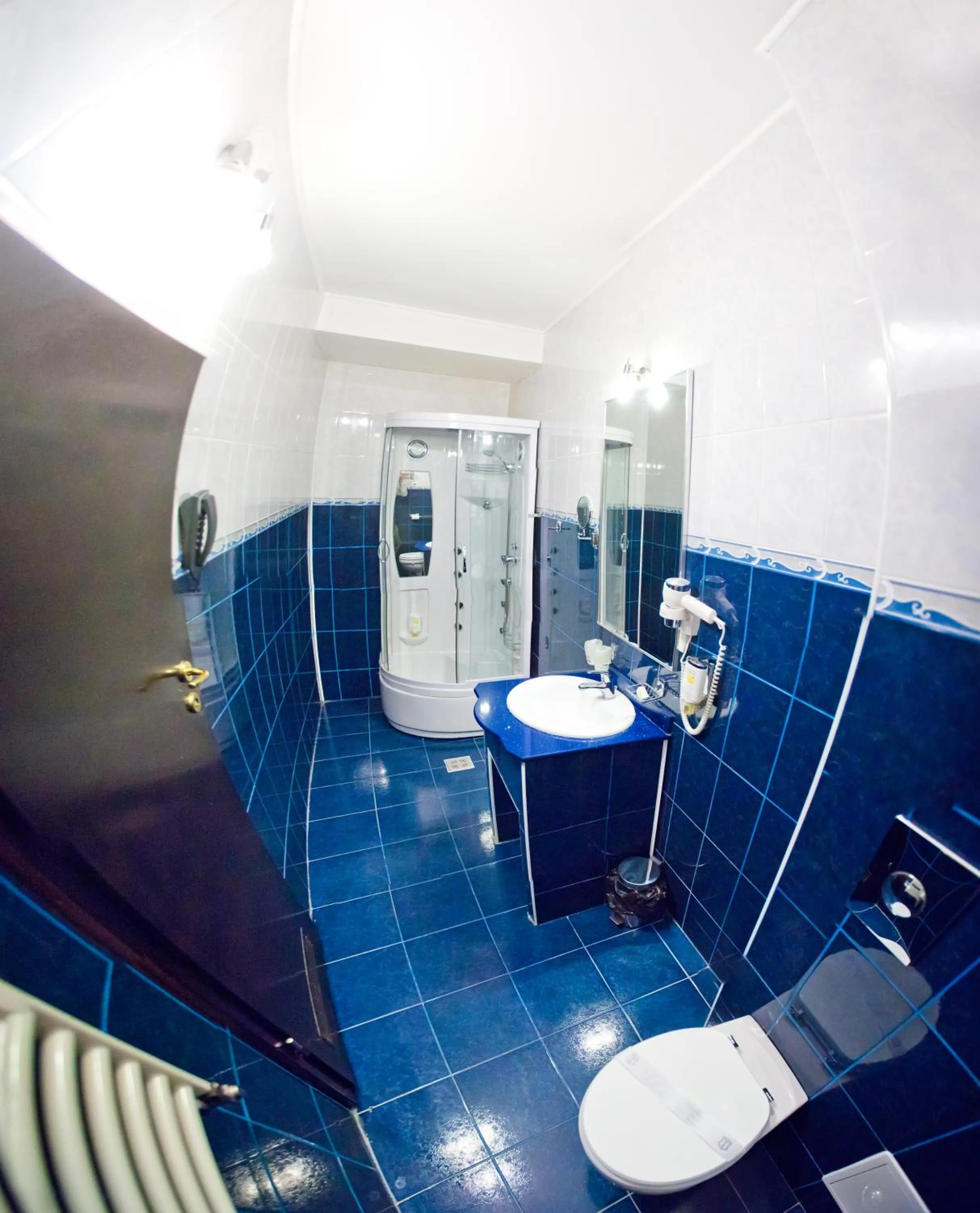 Bathroom in Hotel Piemonte