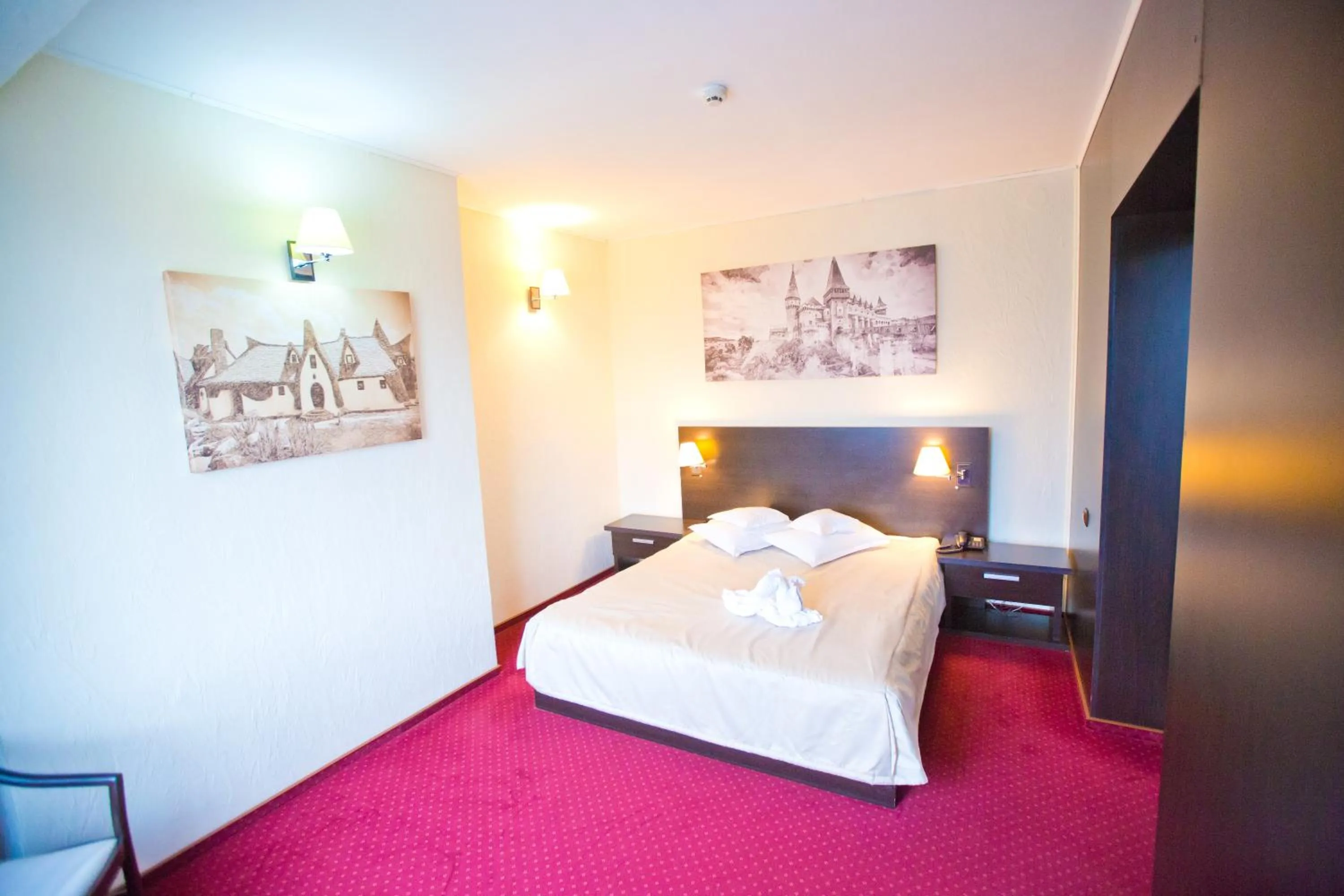 Bedroom, Bed in Hotel Piemonte