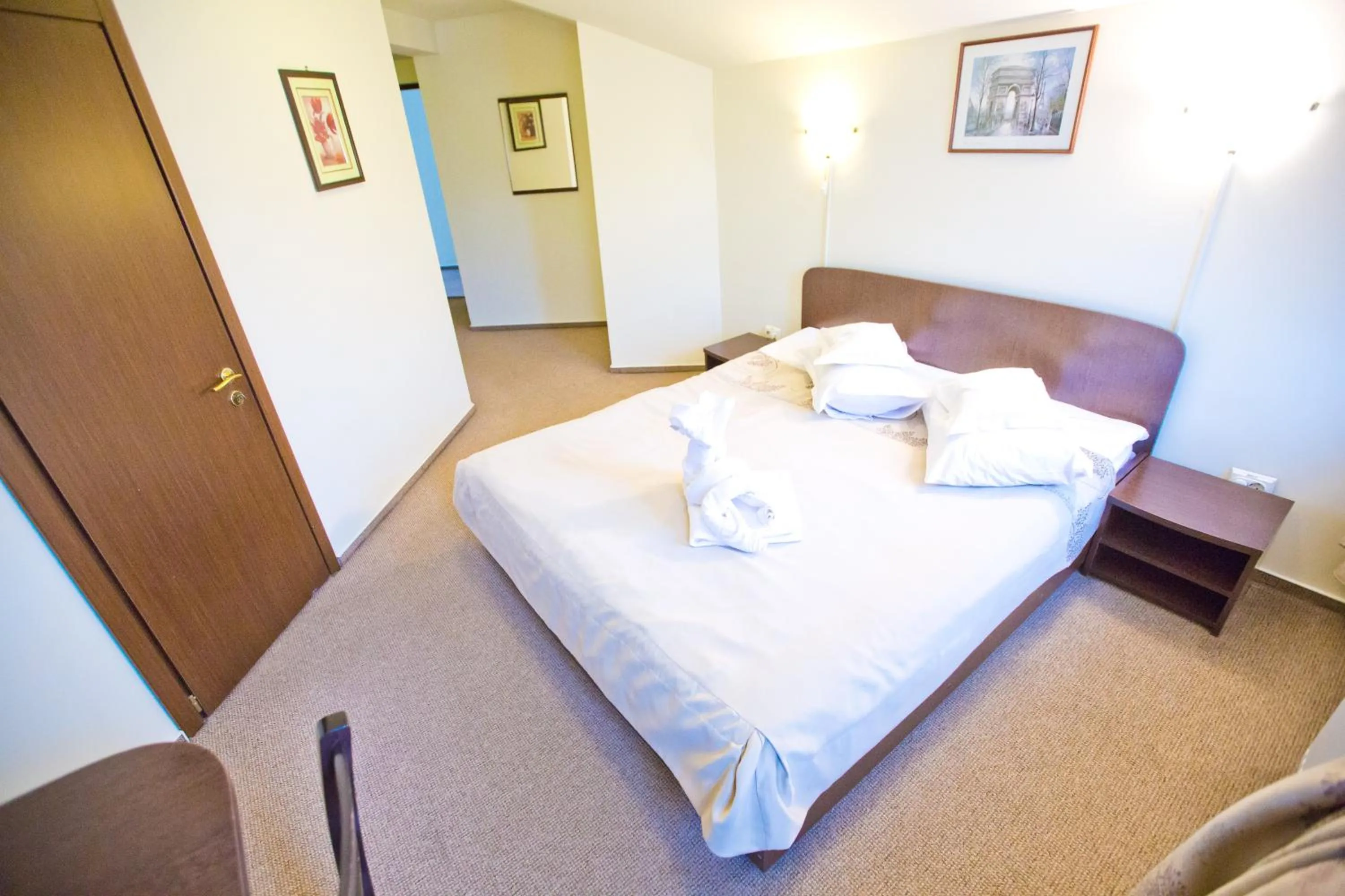 Bedroom, Bed in Hotel Piemonte