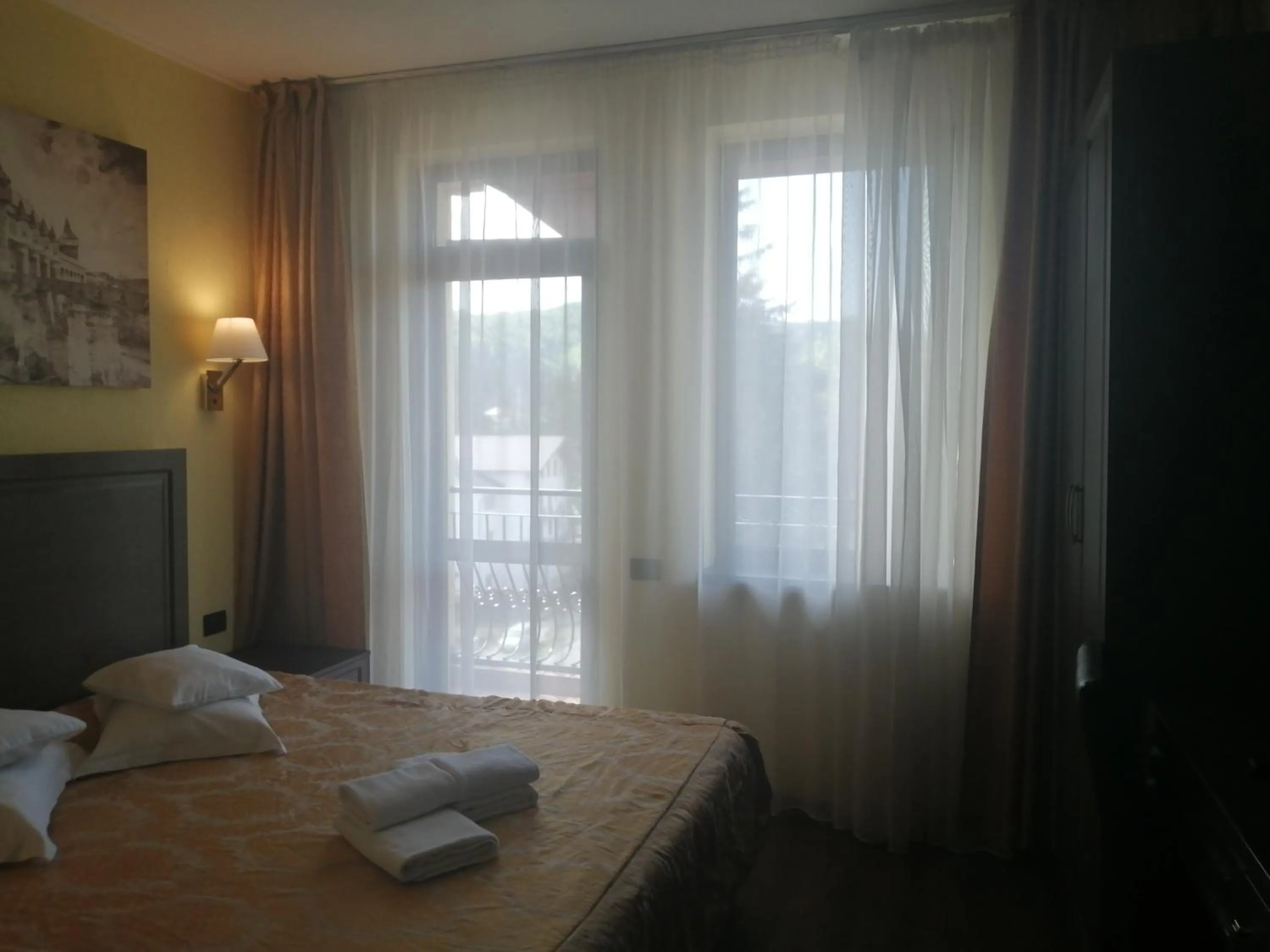 Photo of the whole room, Bed in Hotel Piemonte