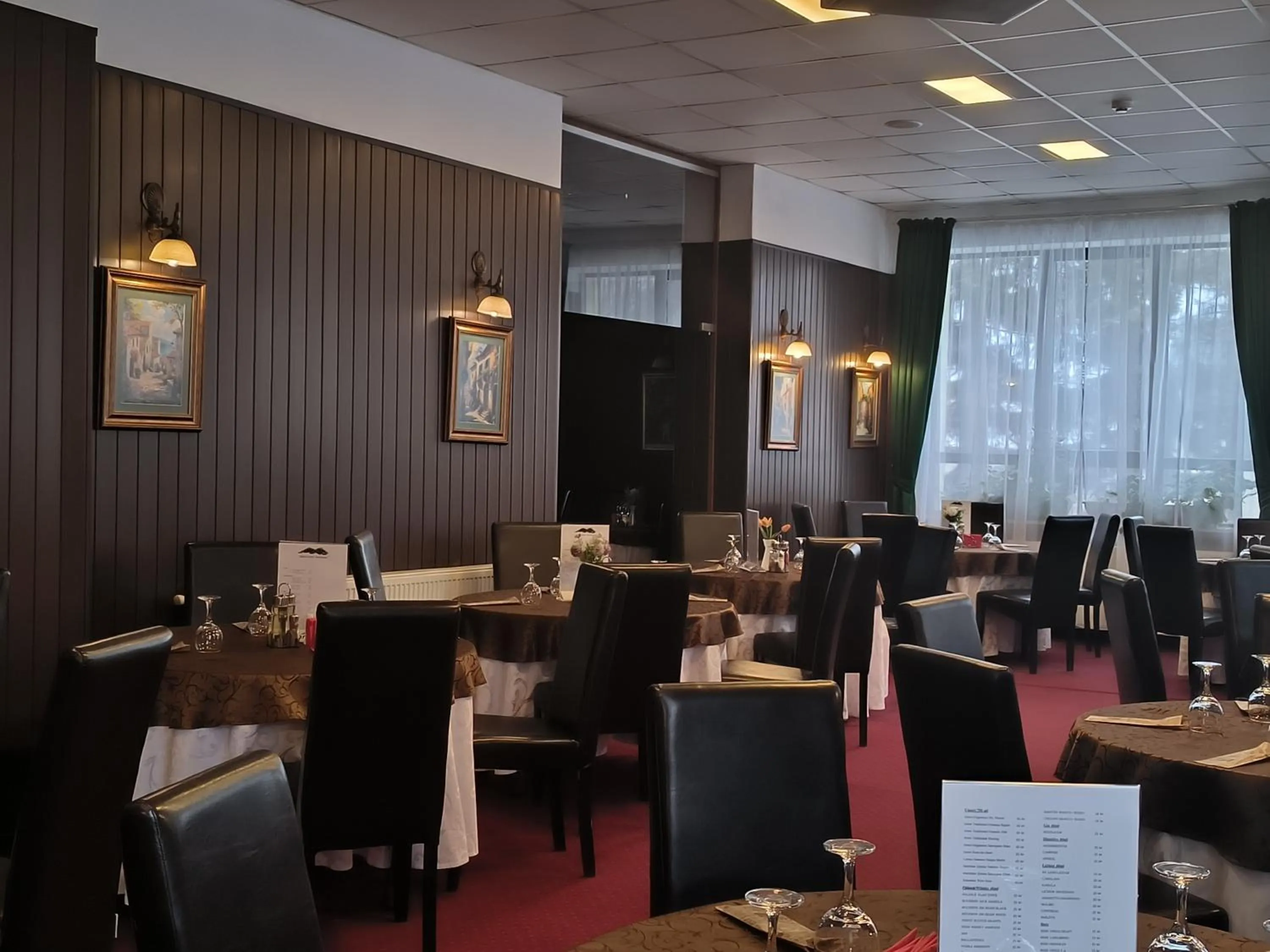 Restaurant/places to eat in Hotel Piemonte