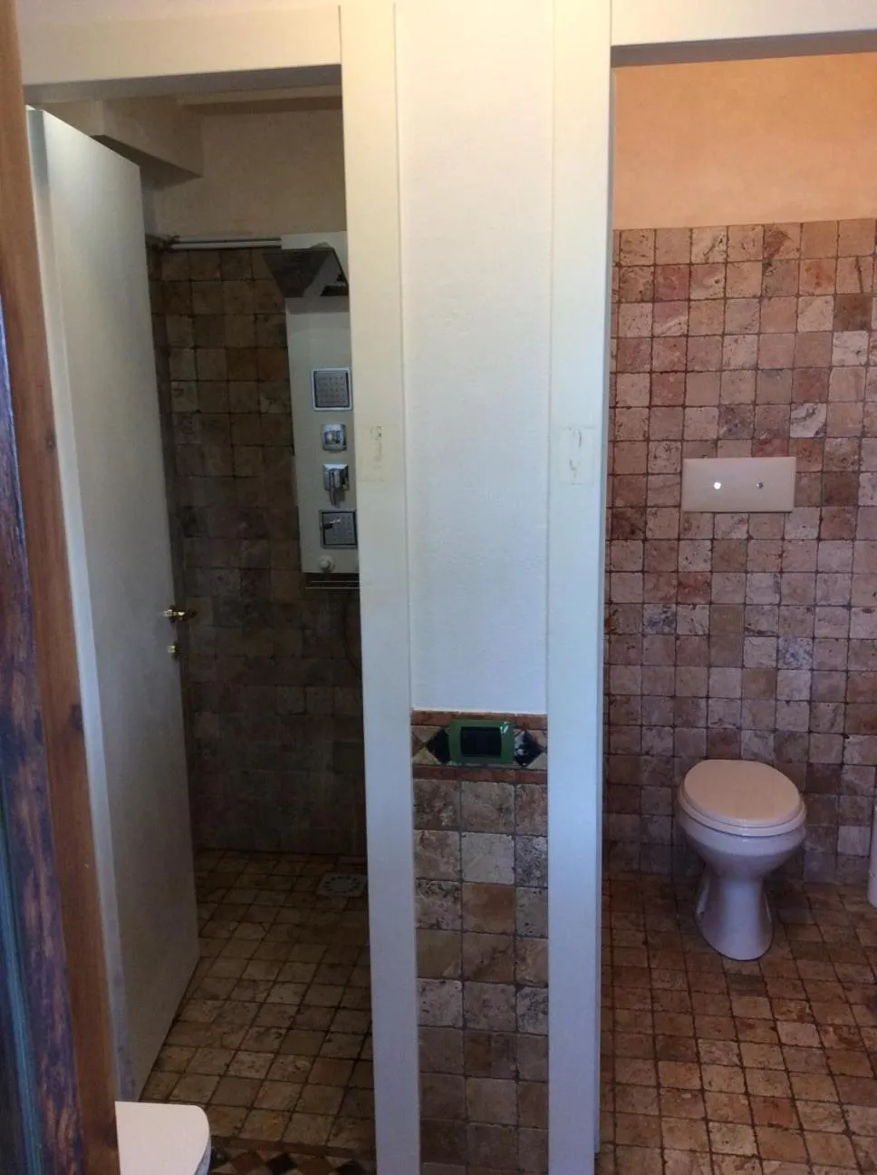 Shower in B&B La Forcella