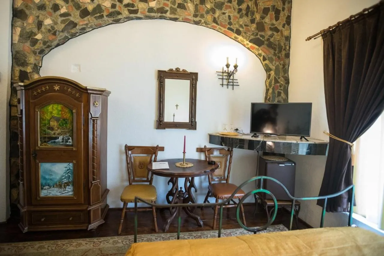 Photo of the whole room in Hunter Prince Castle Hotel