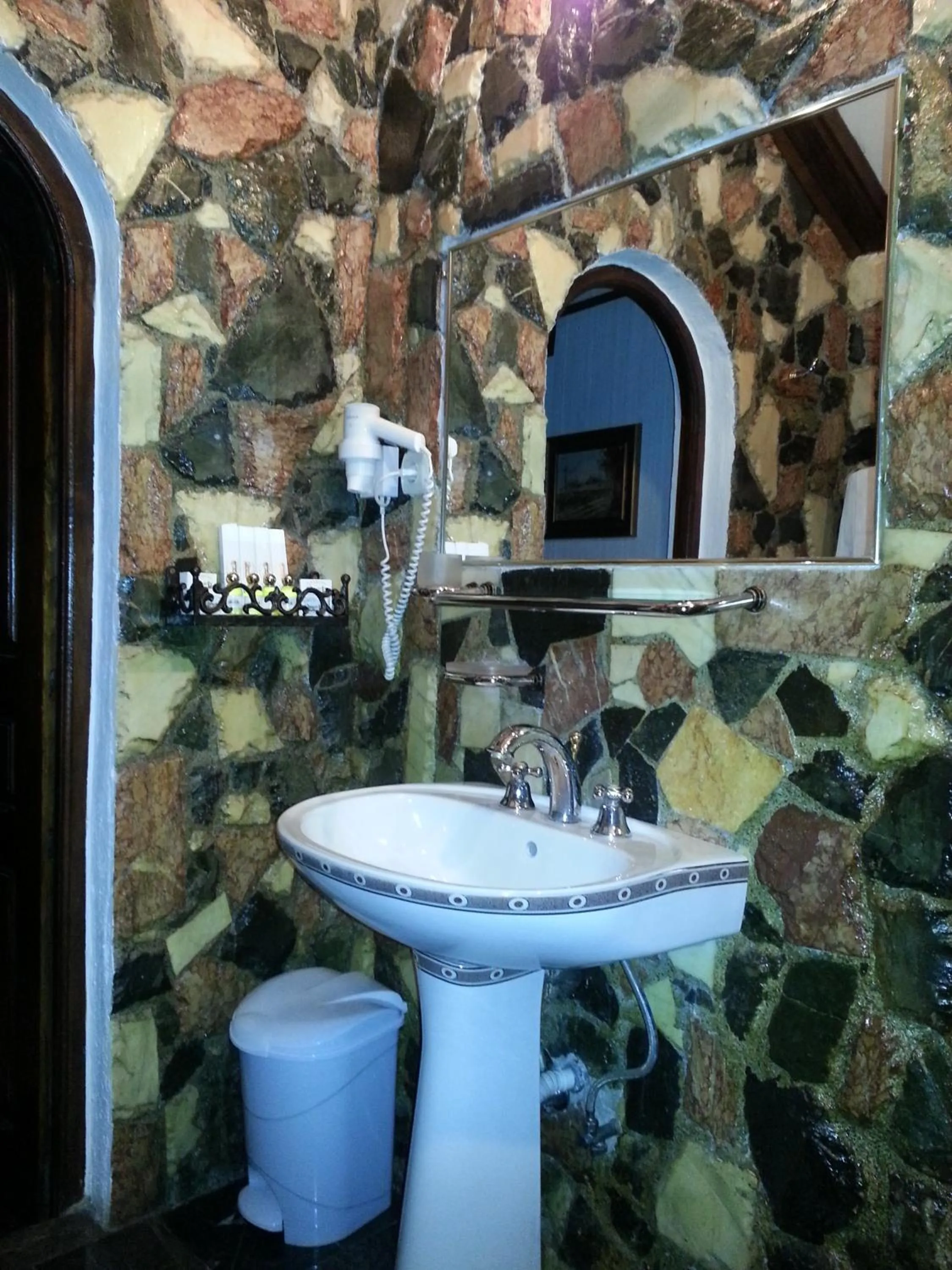 Bathroom in Hunter Prince Castle Hotel